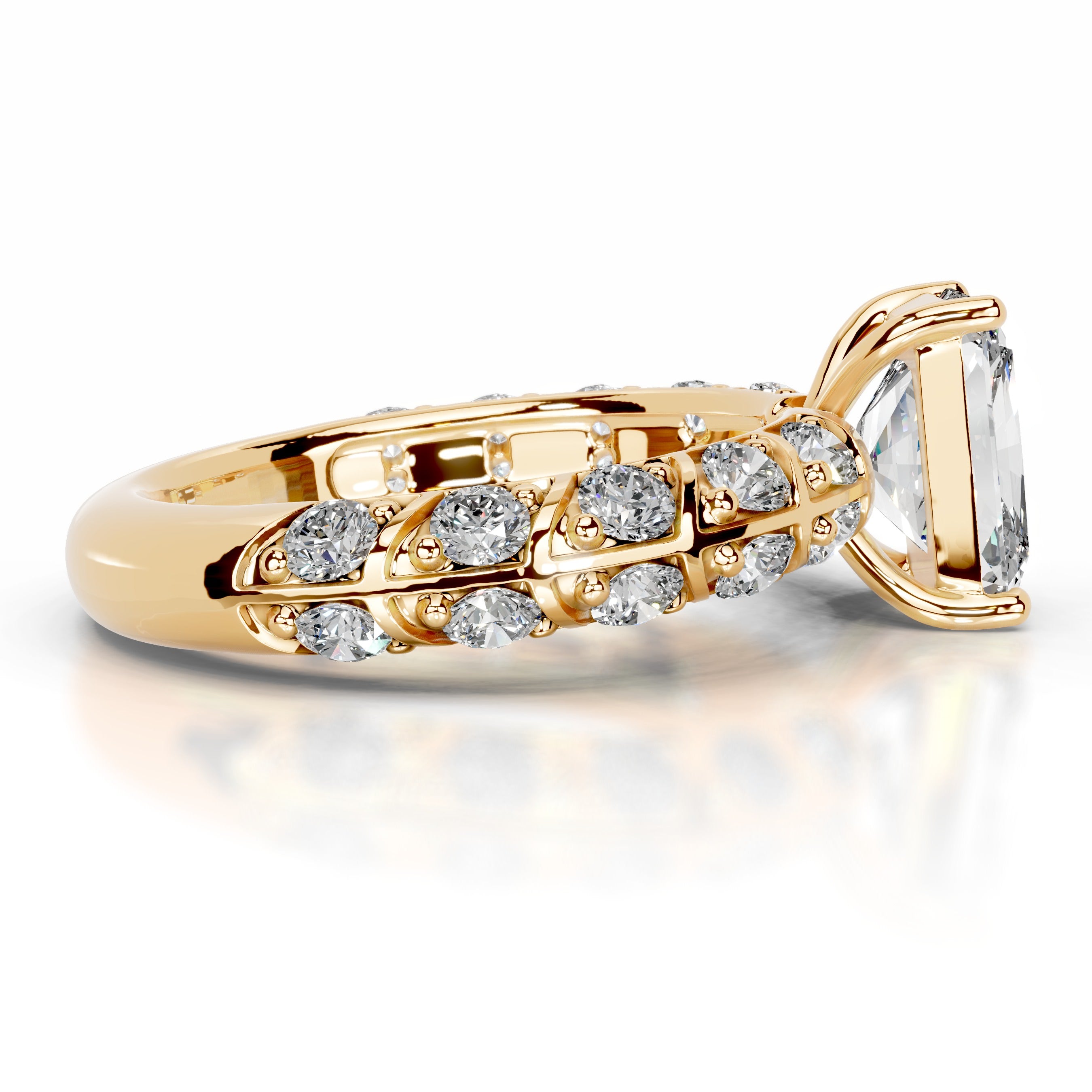 Iseul Moissanite & Diamonds Ring - 18K Yellow Gold