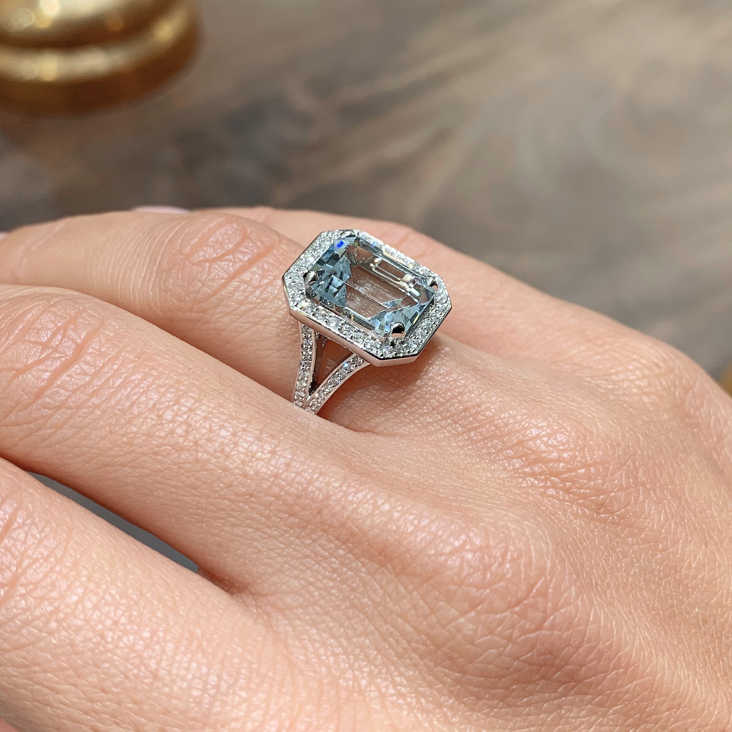 Melody Gemstone & Diamonds Ring (5 Carat) - 14K White Gold
