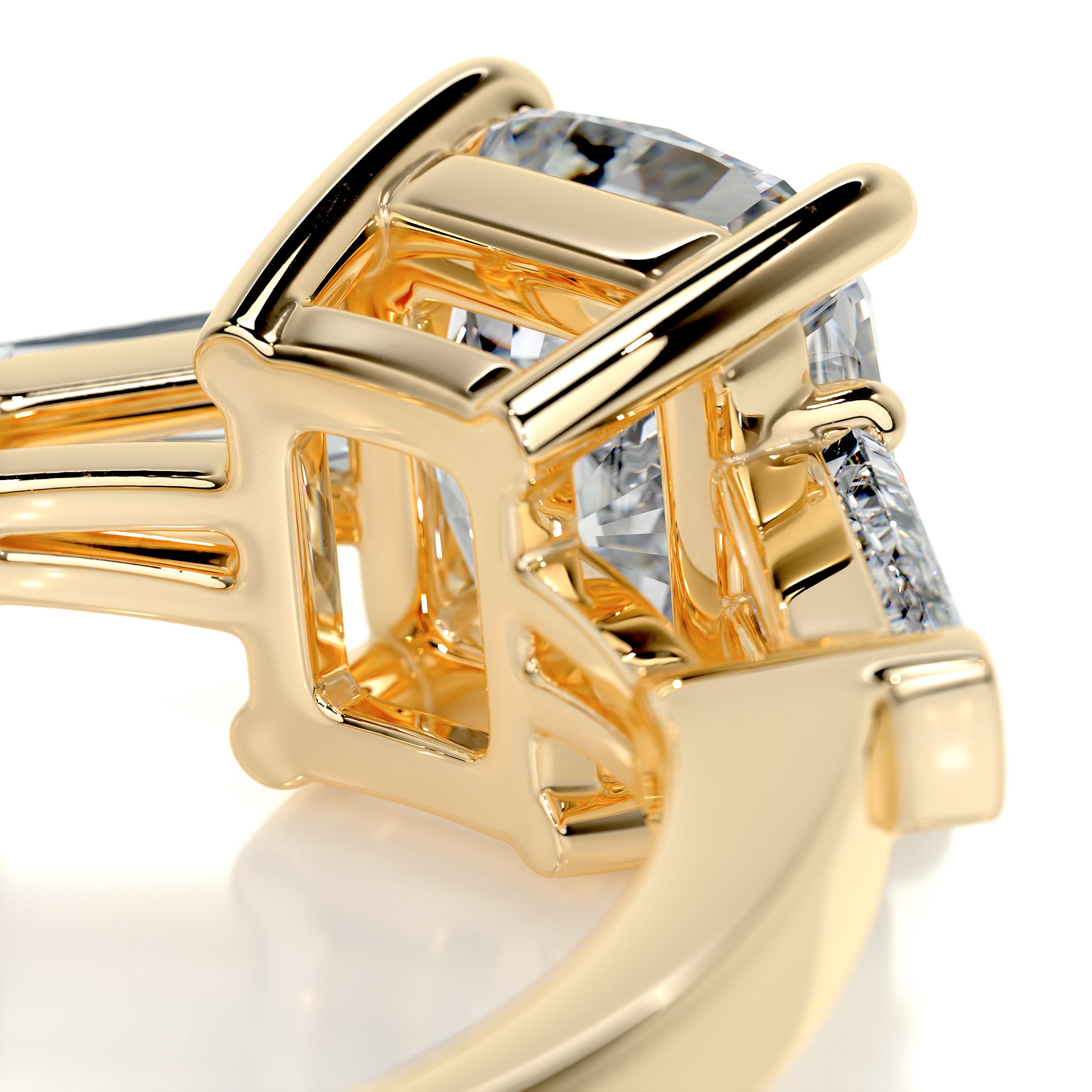 Skylar Diamond Engagement Ring -18K Yellow Gold