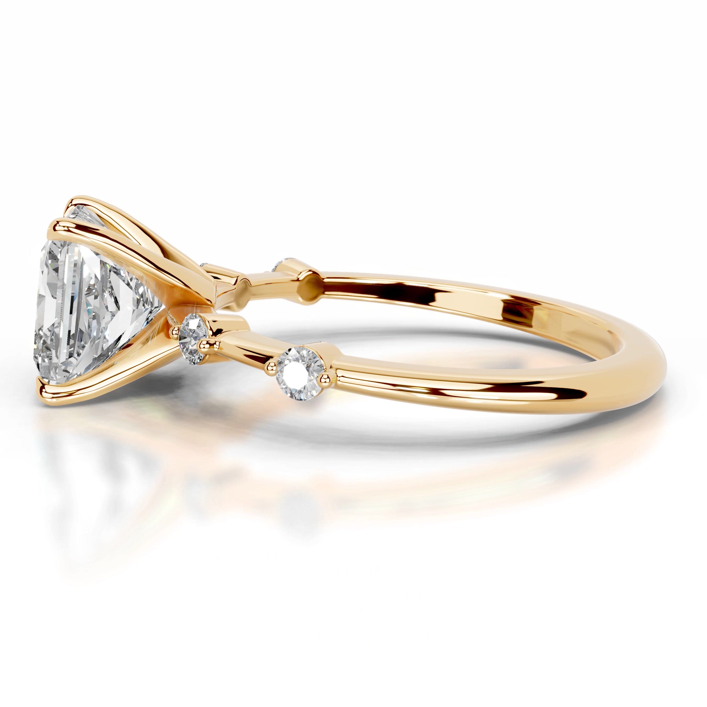 https://bestbrillianceorigin.sirv.com/VIDEOS/Engagement%20Ring/J99781-2Y-WD-Y-H-00002/J99781-2Y-WD-Y-H-00002.spin