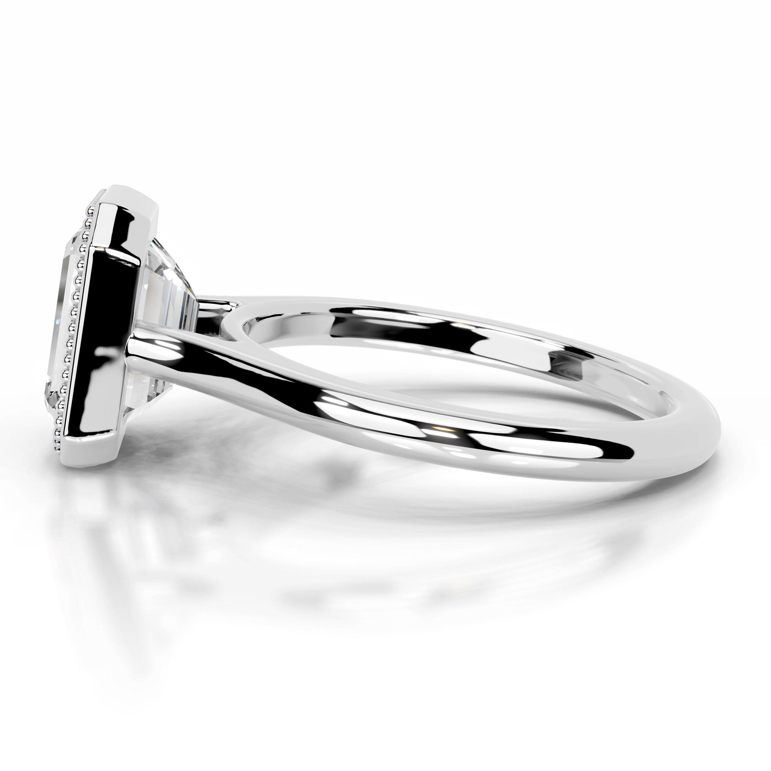 https://bestbrillianceorigin.sirv.com/VIDEOS/Engagement%20Ring/J99737-2Metal_0_1_1-WD-W-H-00002/J99737-2Metal_0_1_1-WD-W-H-00002.spin
