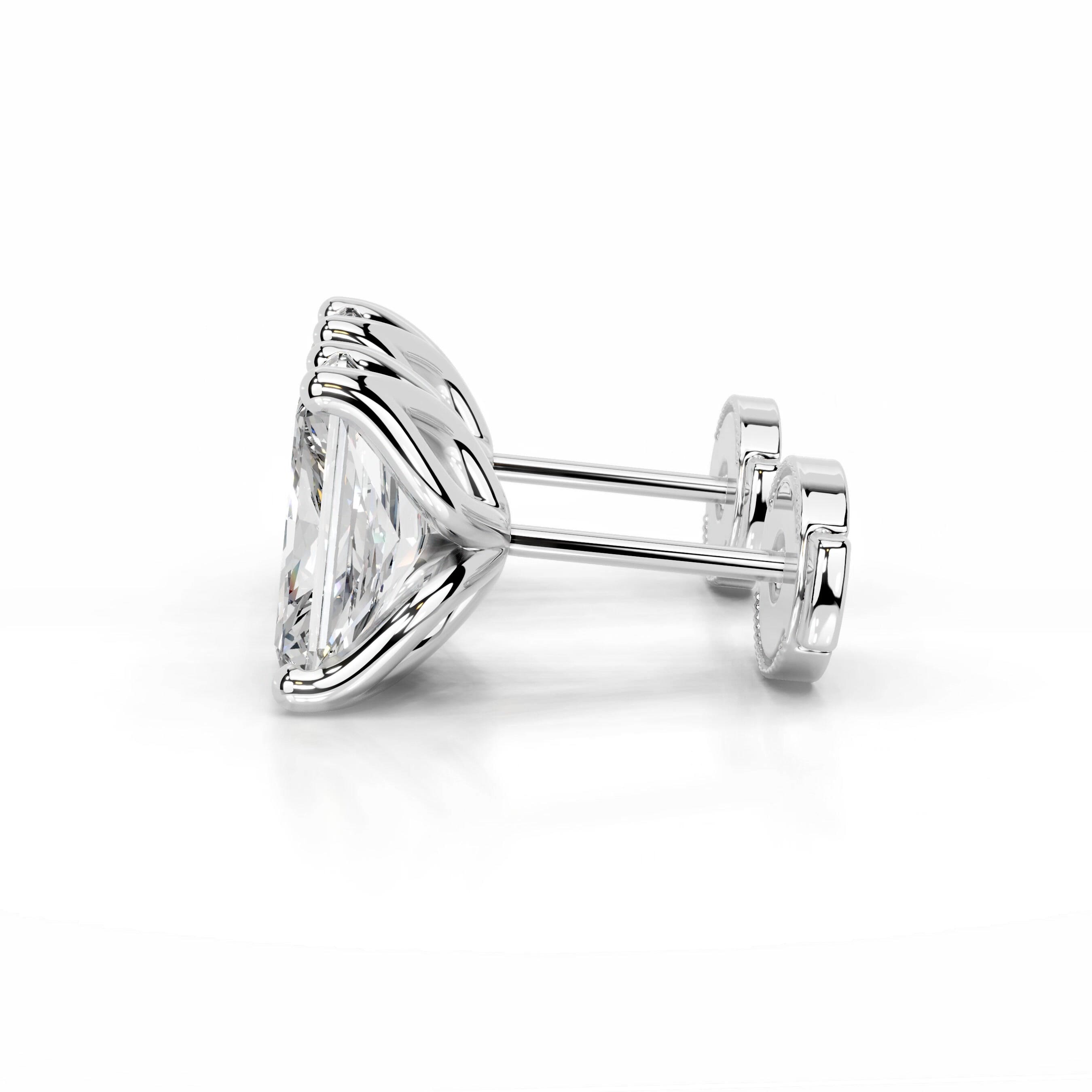 https://bestbrillianceorigin.sirv.com/VIDEOS/Engagement%20Ring/J91349-1W-WD-00002/J91349-1W-WD-00002.spin