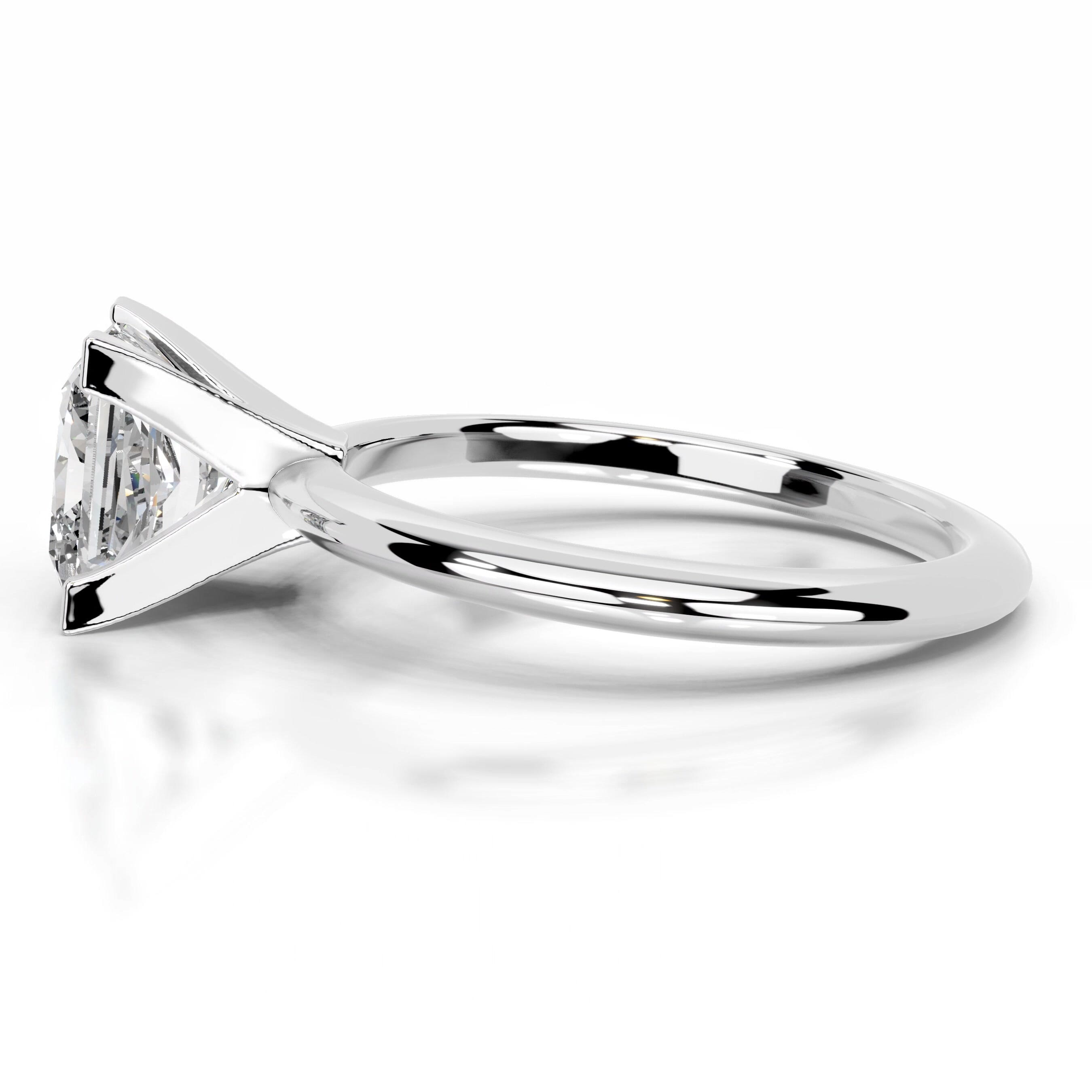 https://bestbrillianceorigin.sirv.com/VIDEOS/Engagement%20Ring/J99760-2W-WD-W-H-00002/J99760-2W-WD-W-H-00002.spin
