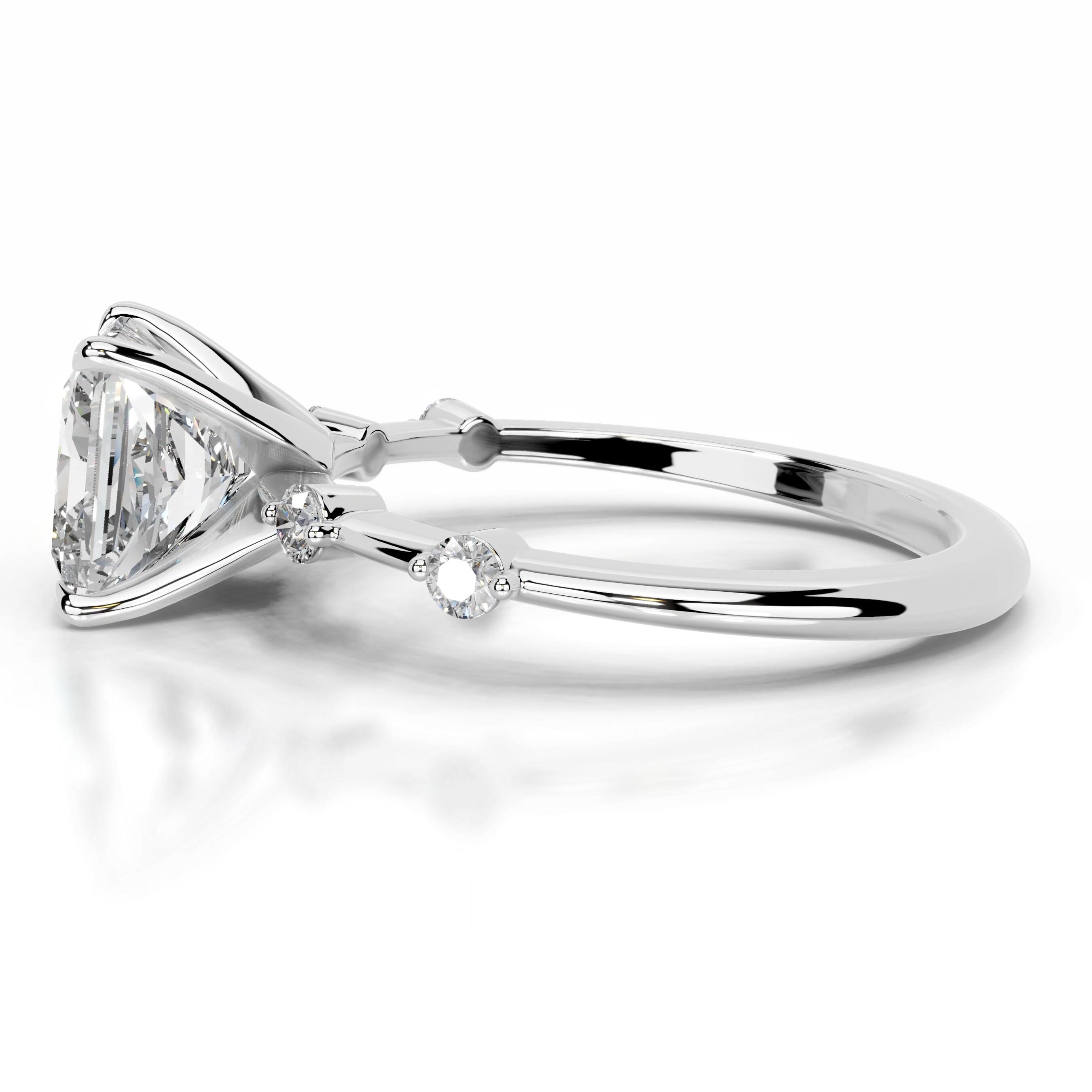 https://bestbrillianceorigin.sirv.com/VIDEOS/Engagement%20Ring/J99781-2Metal_0_1_1-WD-W-H-00002/J99781-2Metal_0_1_1-WD-W-H-00002.spin