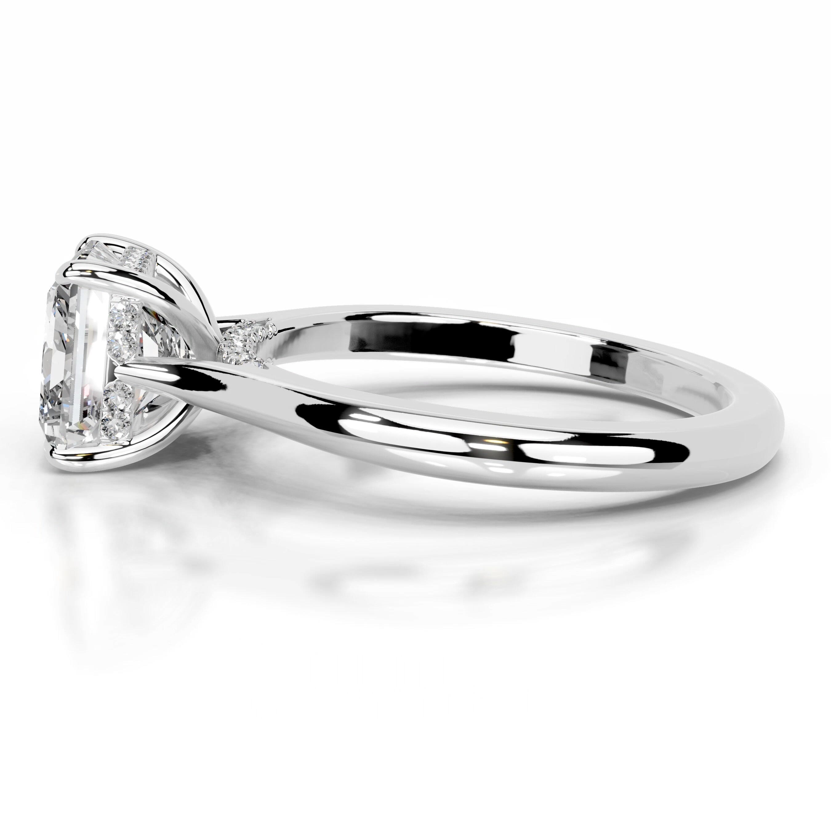 https://bestbrillianceorigin.sirv.com/VIDEOS/Engagement%20Ring/J99818-2Metal_0_1_1-WD-W-H-00002/J99818-2Metal_0_1_1-WD-W-H-00002.spin
