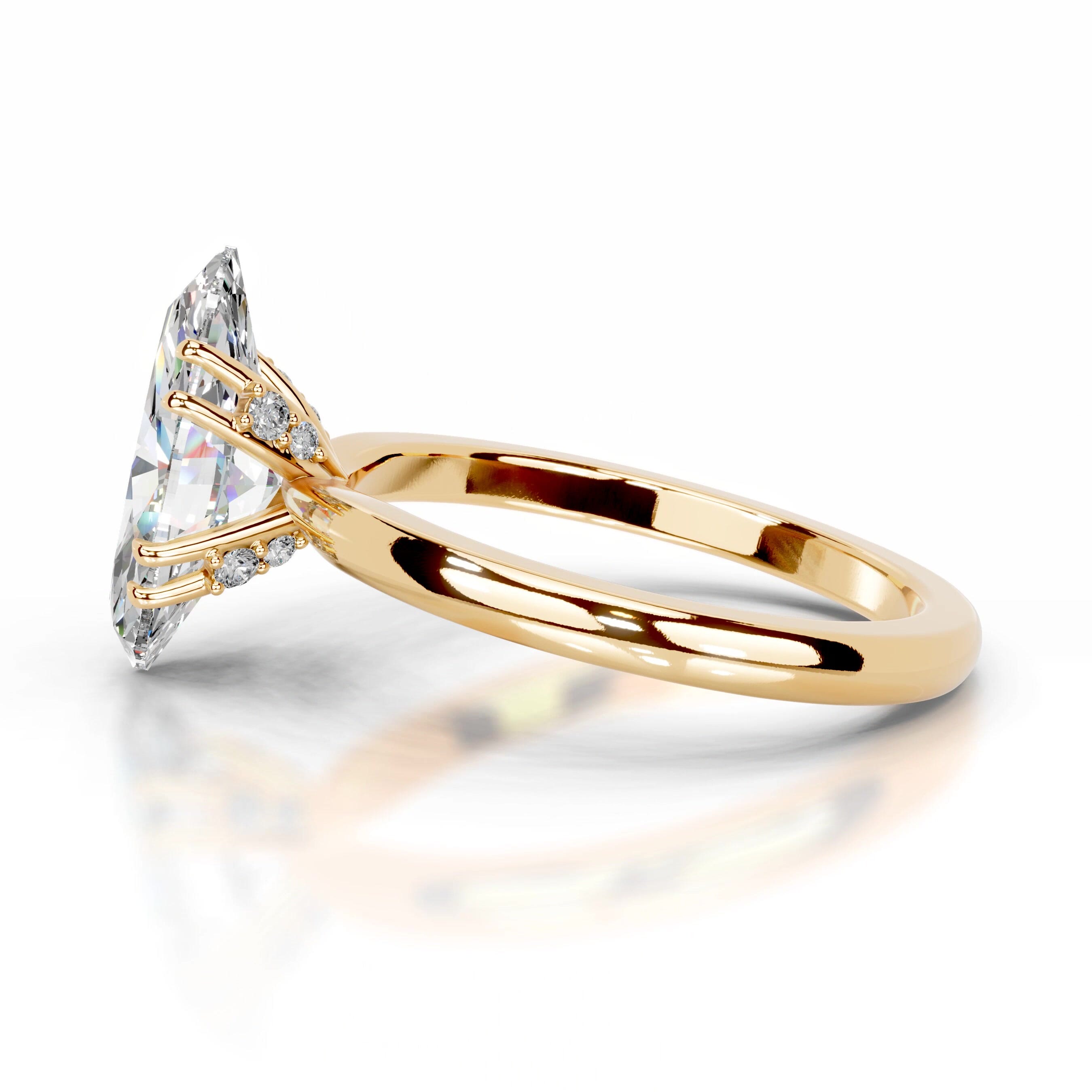 https://bestbrillianceorigin.sirv.com/VIDEOS/Engagement%20Ring/M99811-2Y-M-Y-H-00002/M99811-2Y-M-Y-H-00002.spin