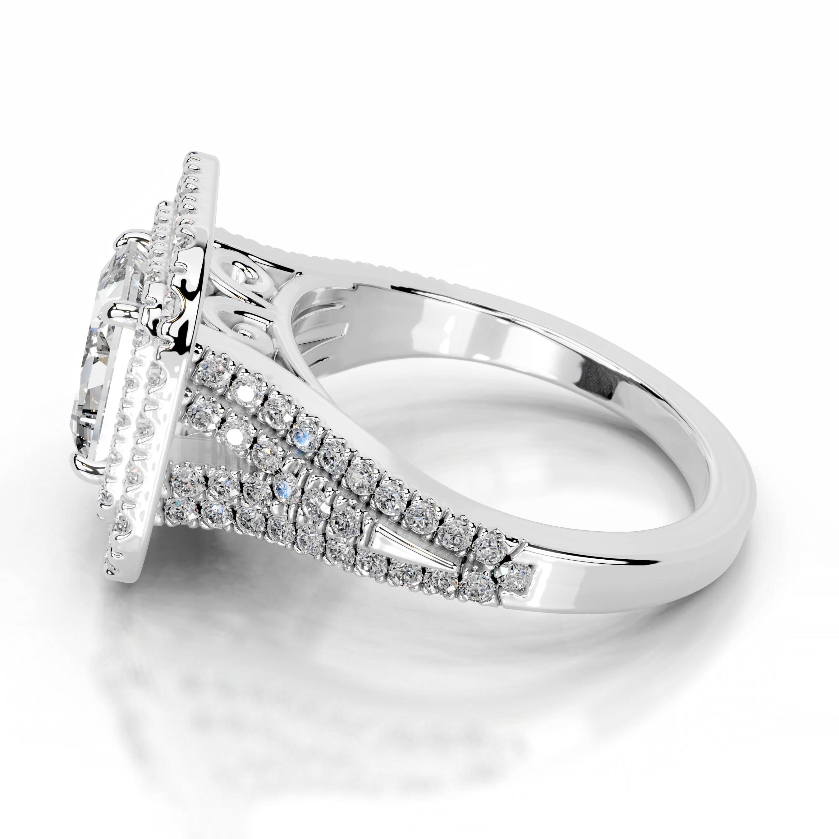 https://bestbrillianceorigin.sirv.com/VIDEOS/Engagement%20Ring/LG99840-2W-WD-W-H-00202/LG99840-2W-WD-W-H-00202.spin
