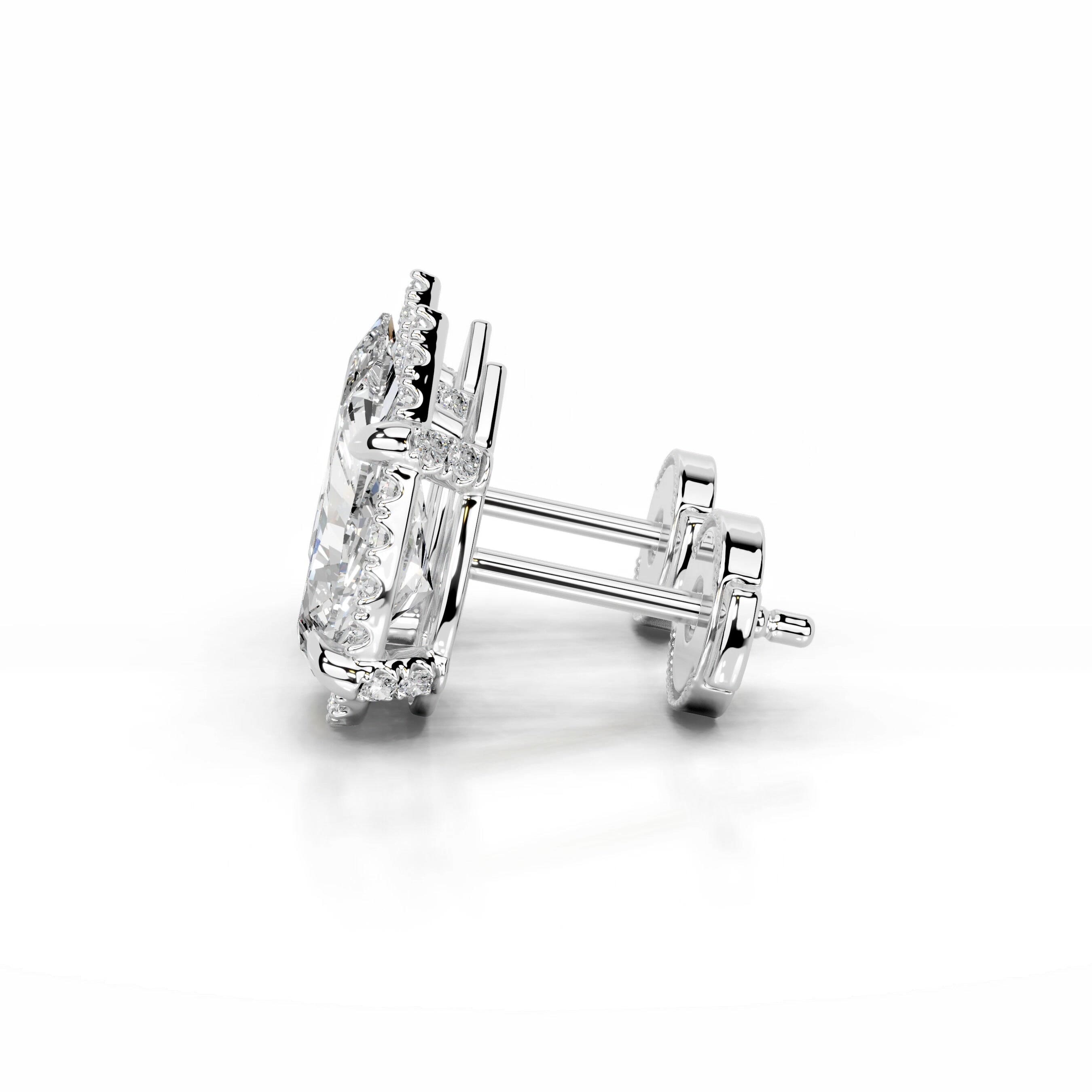 https://bestbrillianceorigin.sirv.com/VIDEOS/Engagement%20Ring/J91358-1W-WD-00002/J91358-1W-WD-00002.spin