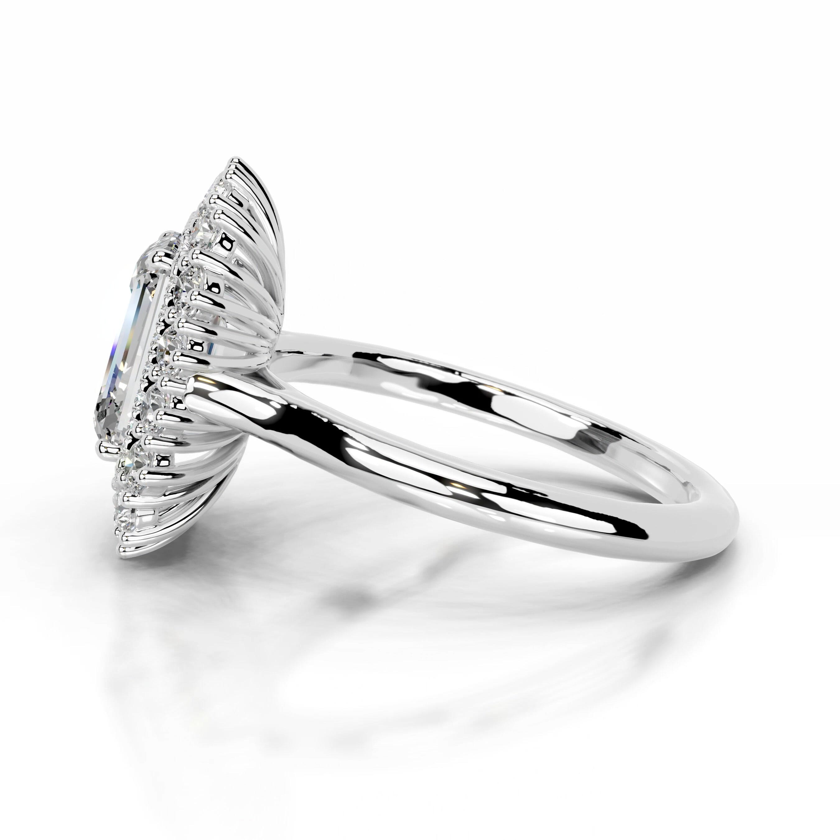 https://bestbrillianceorigin.sirv.com/VIDEOS/Engagement%20Ring/M99830-2W-M-W-H-00002/M99830-2W-M-W-H-00002.spin