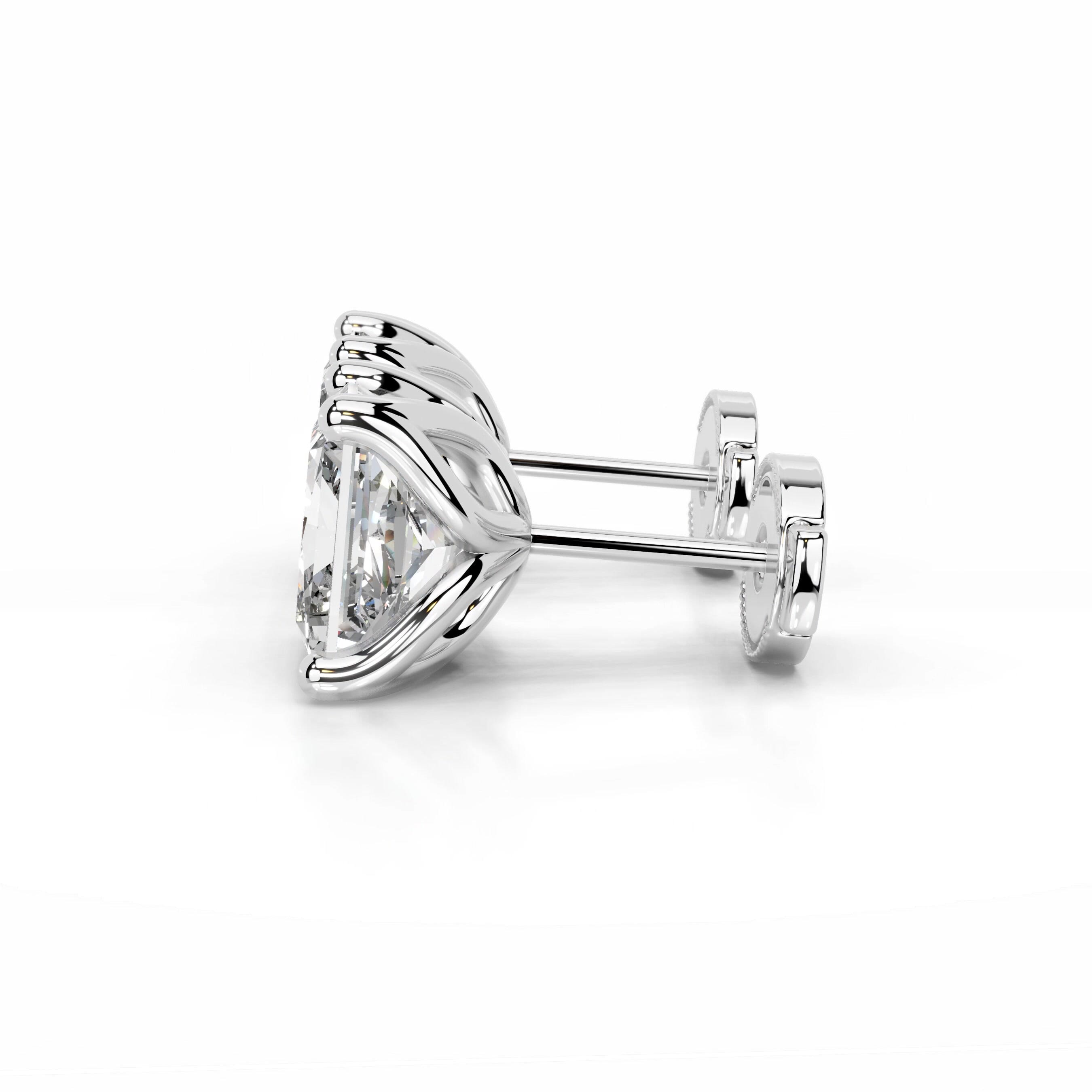 https://bestbrillianceorigin.sirv.com/VIDEOS/Engagement%20Ring/J91352-1W-WD-00002/J91352-1W-WD-00002.spin