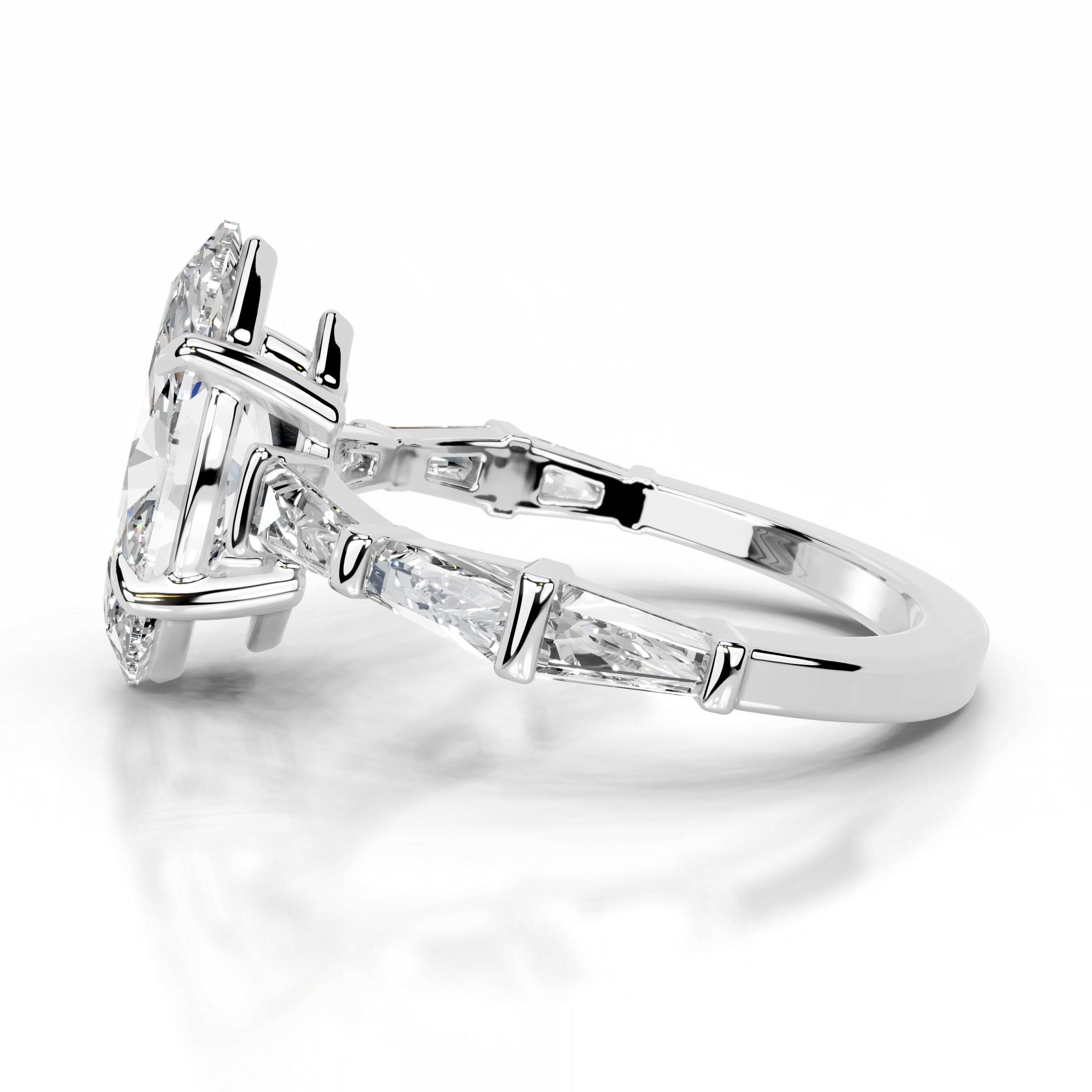 https://bestbrillianceorigin.sirv.com/VIDEOS/Engagement%20Ring/J99773-2Metal_0_1_1-WD-W-H-00002/J99773-2Metal_0_1_1-WD-W-H-00002.spin