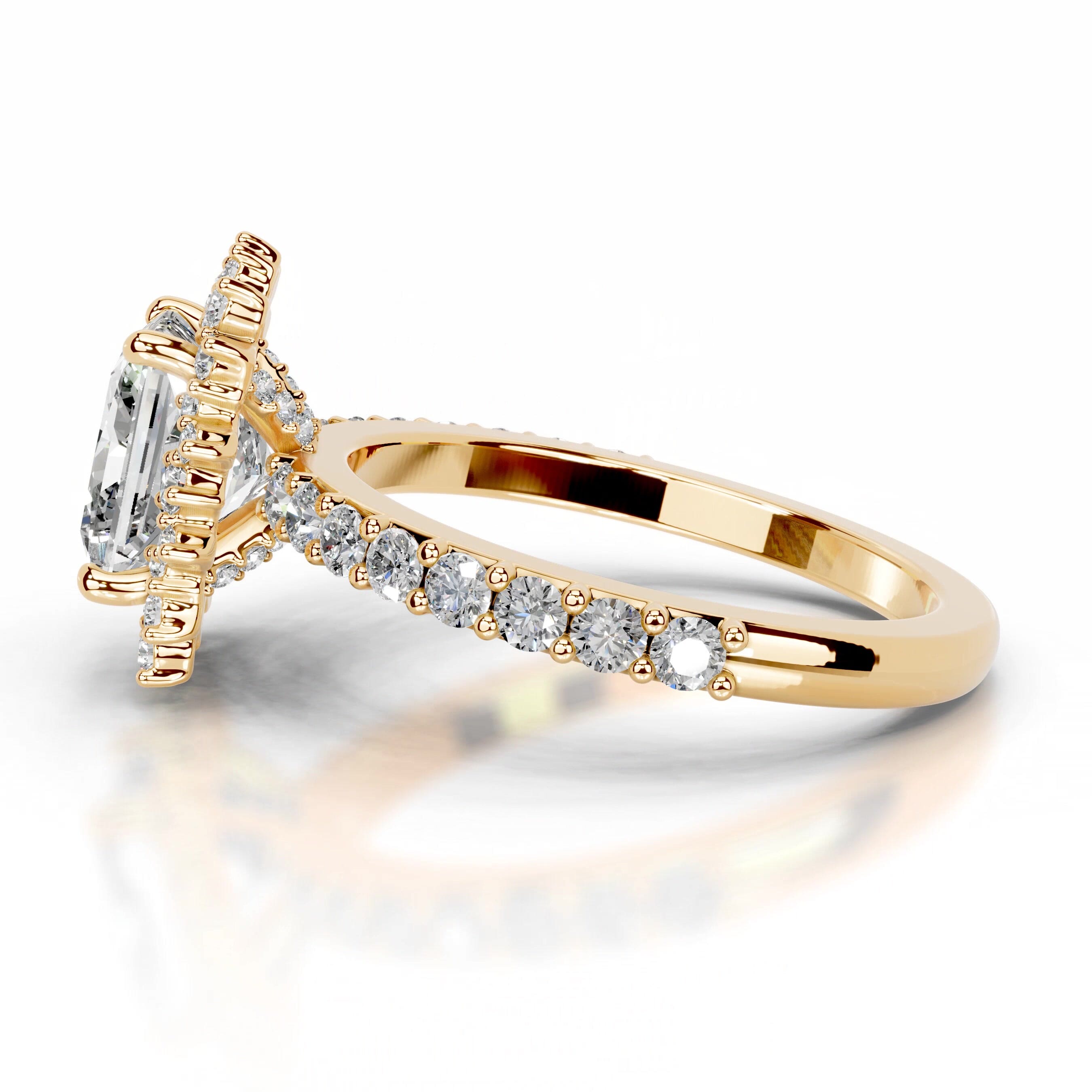 https://bestbrillianceorigin.sirv.com/VIDEOS/Engagement%20Ring/J99796-2Y-WD-Y-H-00002/J99796-2Y-WD-Y-H-00002.spin
