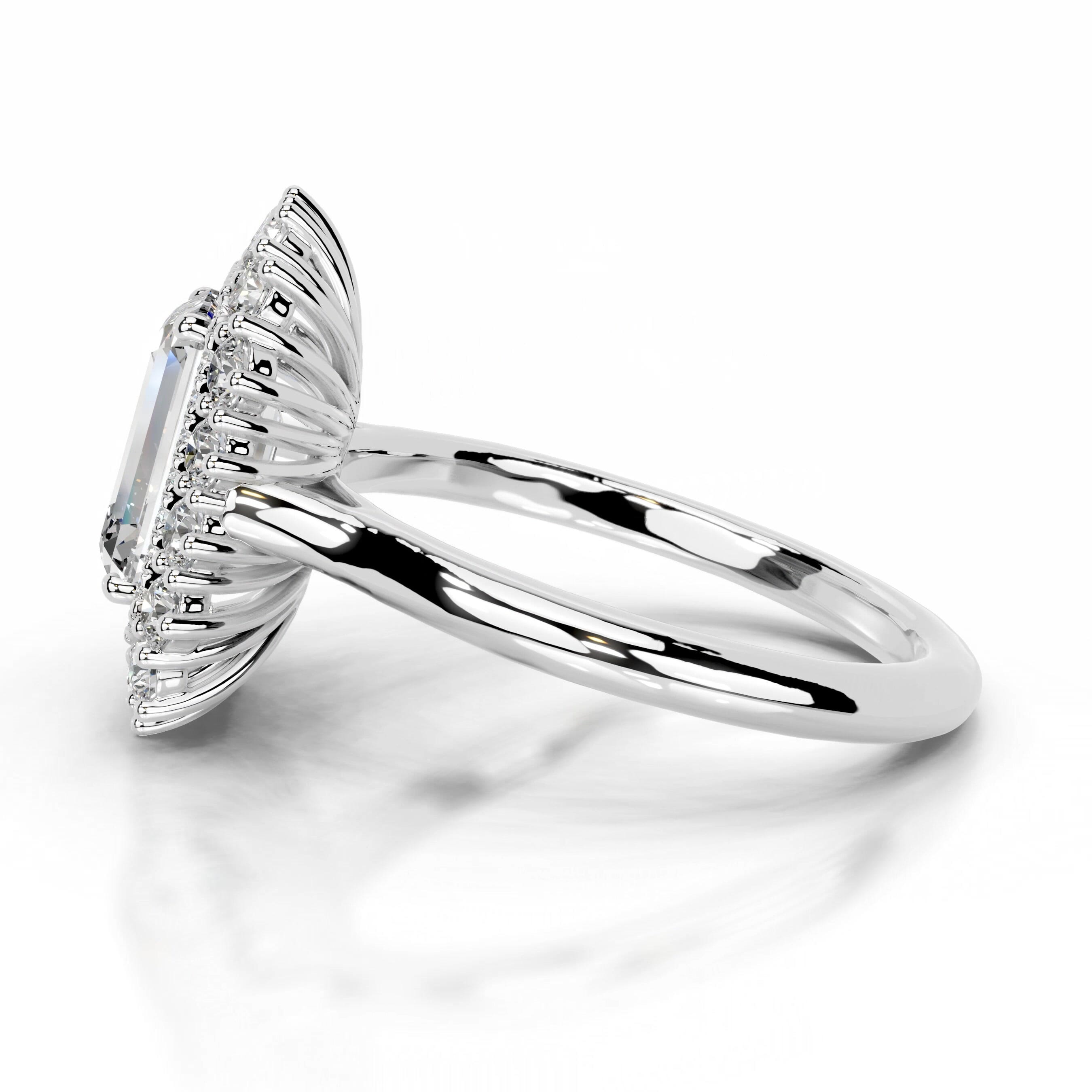 https://bestbrillianceorigin.sirv.com/VIDEOS/Engagement%20Ring/J99830-2Metal_0_1_1-WD-W-H-00002/J99830-2Metal_0_1_1-WD-W-H-00002.spin