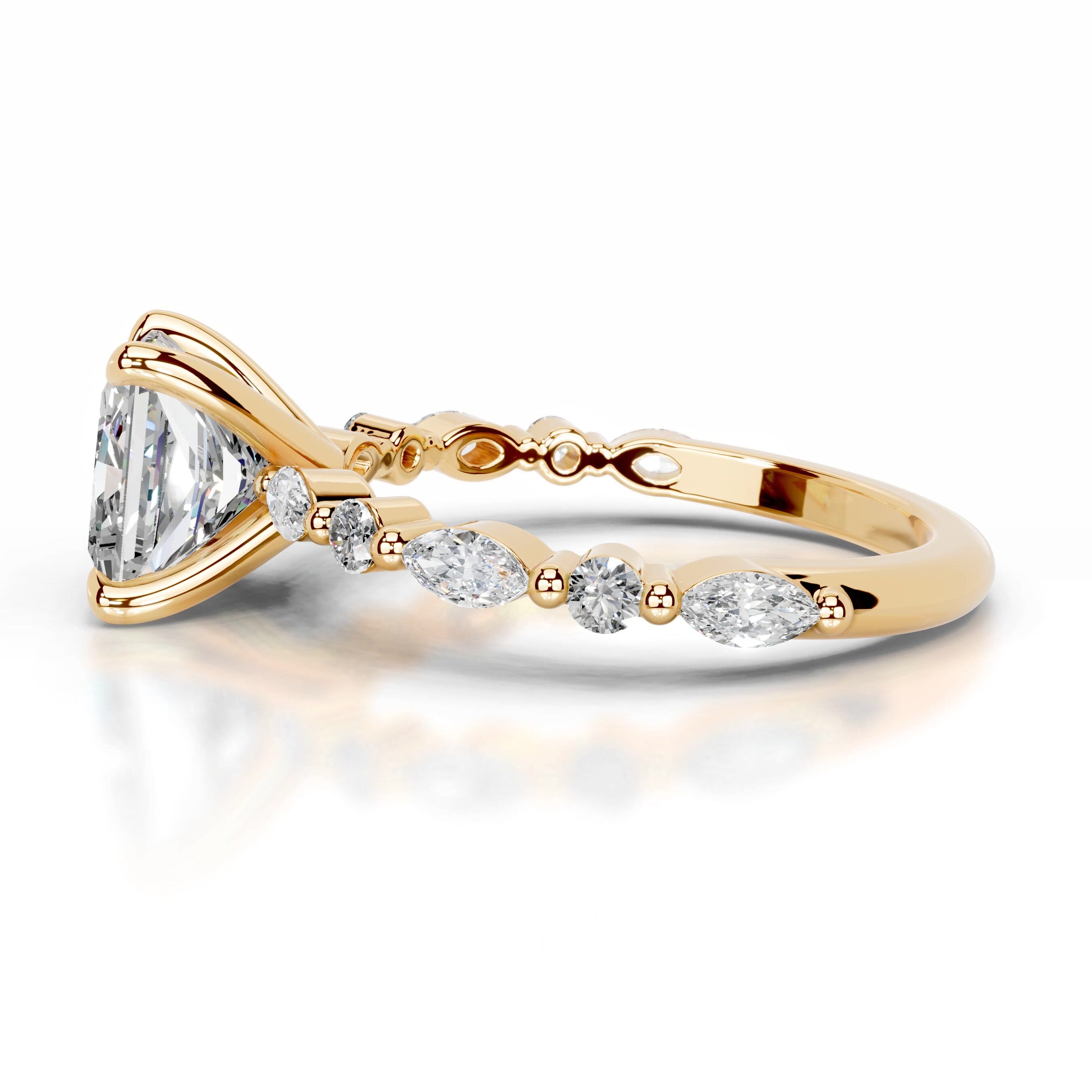 https://bestbrillianceorigin.sirv.com/VIDEOS/Engagement%20Ring/M99782-2Y-M-Y-H-00002/M99782-2Y-M-Y-H-00002.spin