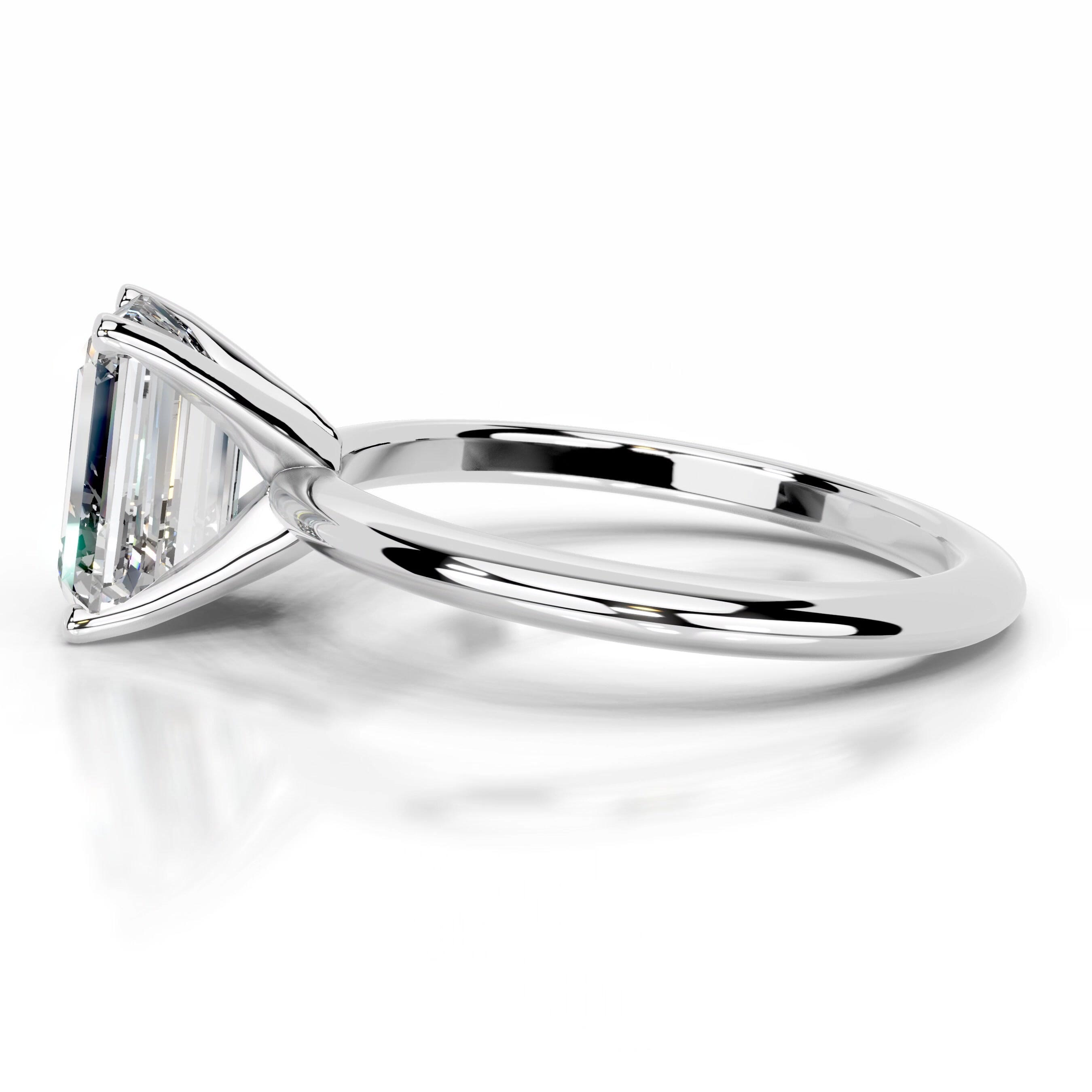 https://bestbrillianceorigin.sirv.com/VIDEOS/Engagement%20Ring/J99739-2Metal_0_1_1-WD-W-H-00002/J99739-2Metal_0_1_1-WD-W-H-00002.spin