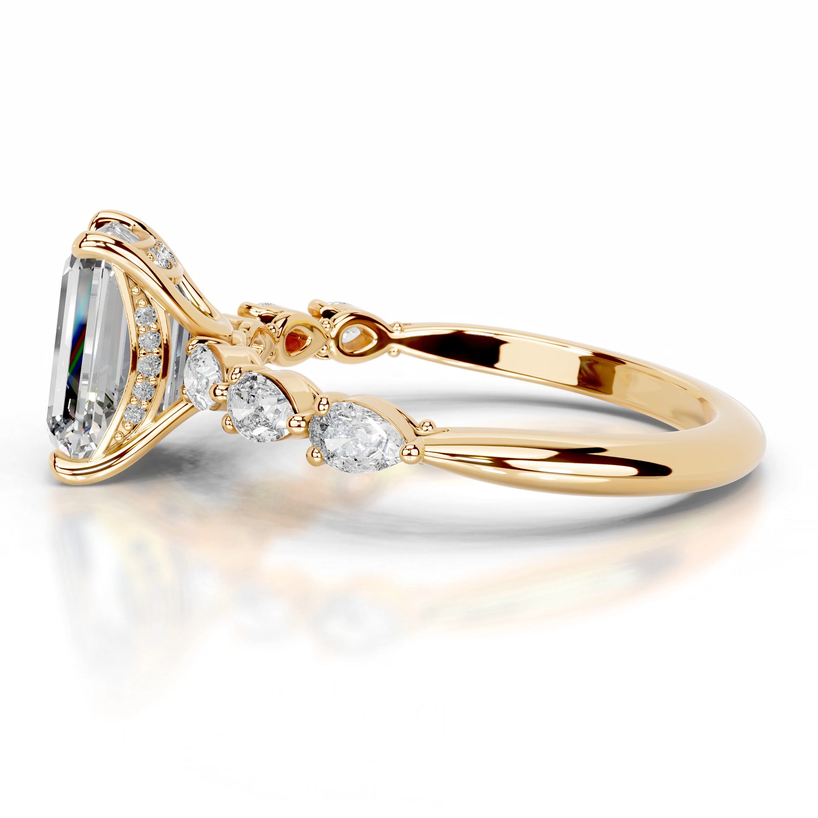 https://bestbrillianceorigin.sirv.com/VIDEOS/Engagement%20Ring/J99807-2Y-WD-Y-H-00002/J99807-2Y-WD-Y-H-00002.spin