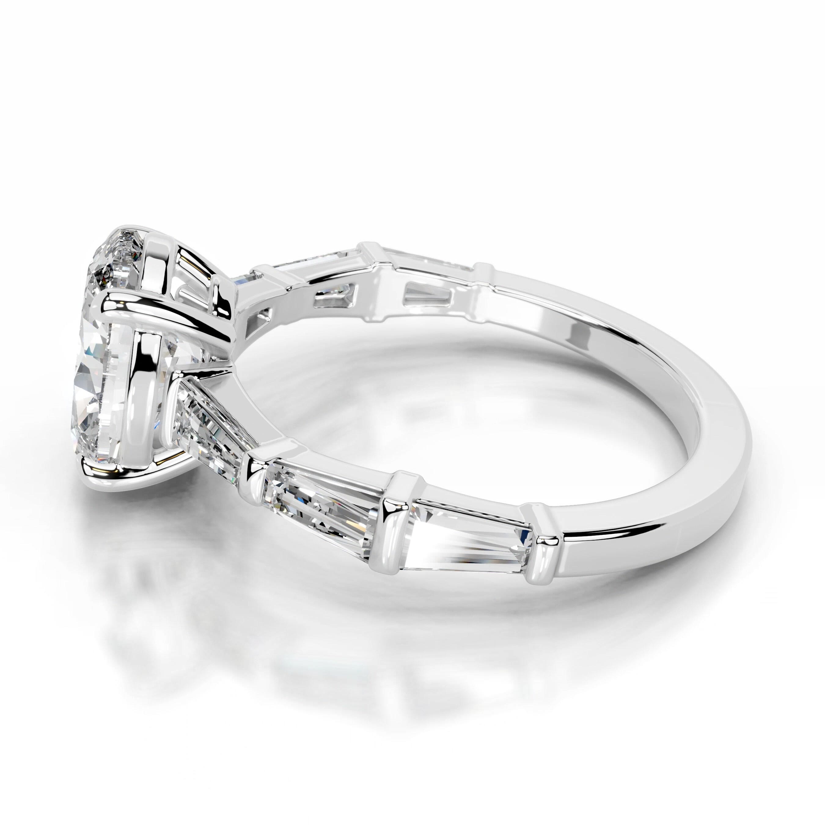 https://bestbrillianceorigin.sirv.com/VIDEOS/Engagement%20Ring/LG99777-2W-WD-W-H-00202/LG99777-2W-WD-W-H-00202.spin
