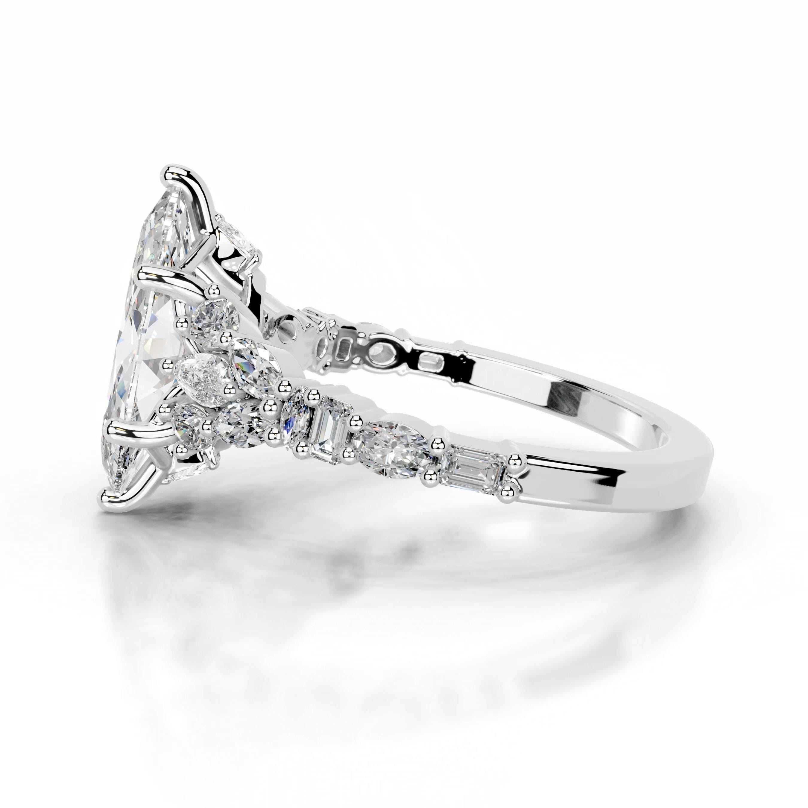 https://bestbrillianceorigin.sirv.com/VIDEOS/Engagement%20Ring/J99772-2W-WD-W-H-00002/J99772-2W-WD-W-H-00002.spin