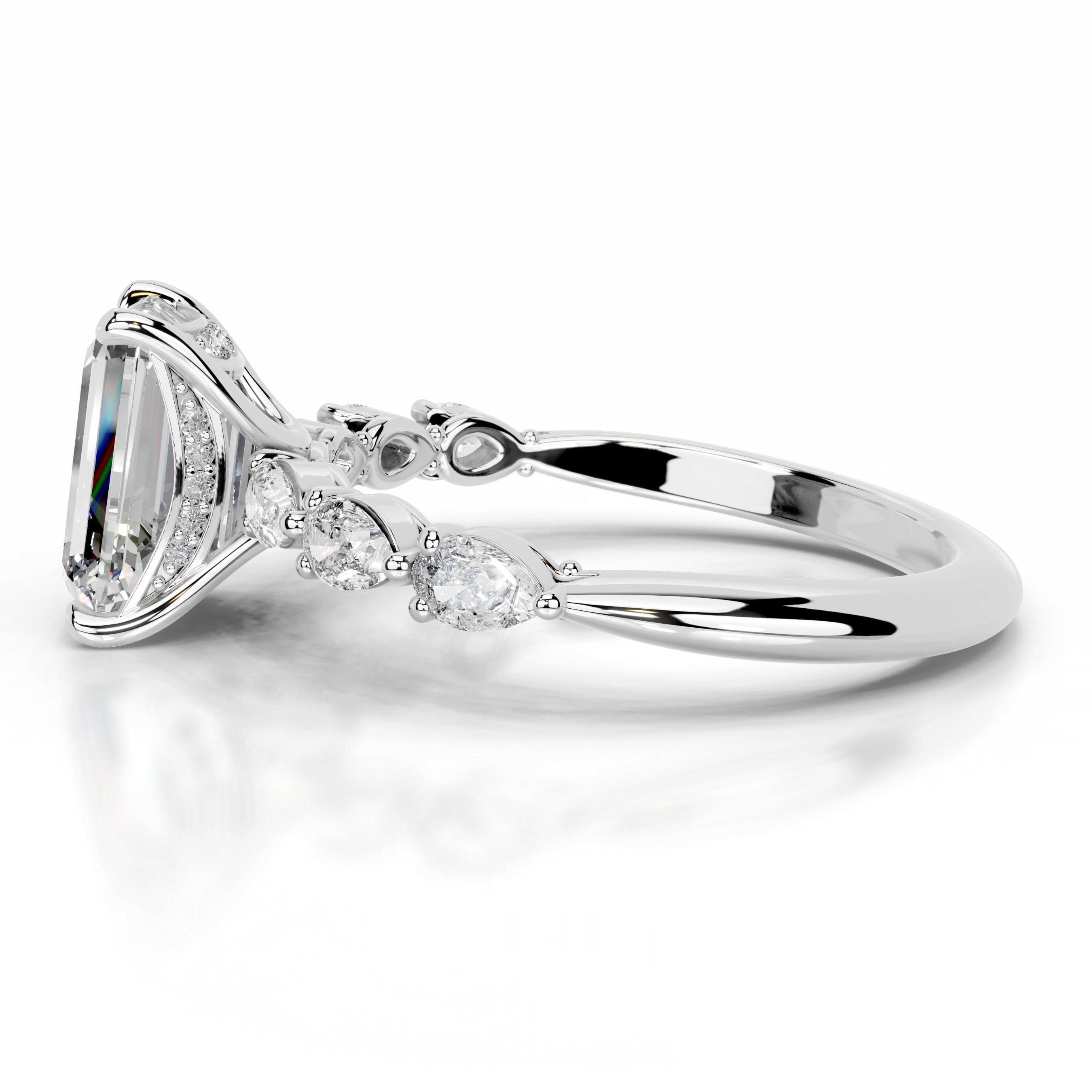 https://bestbrillianceorigin.sirv.com/VIDEOS/Engagement%20Ring/J99807-2Metal_0_1_1-WD-W-H-00002/J99807-2Metal_0_1_1-WD-W-H-00002.spin