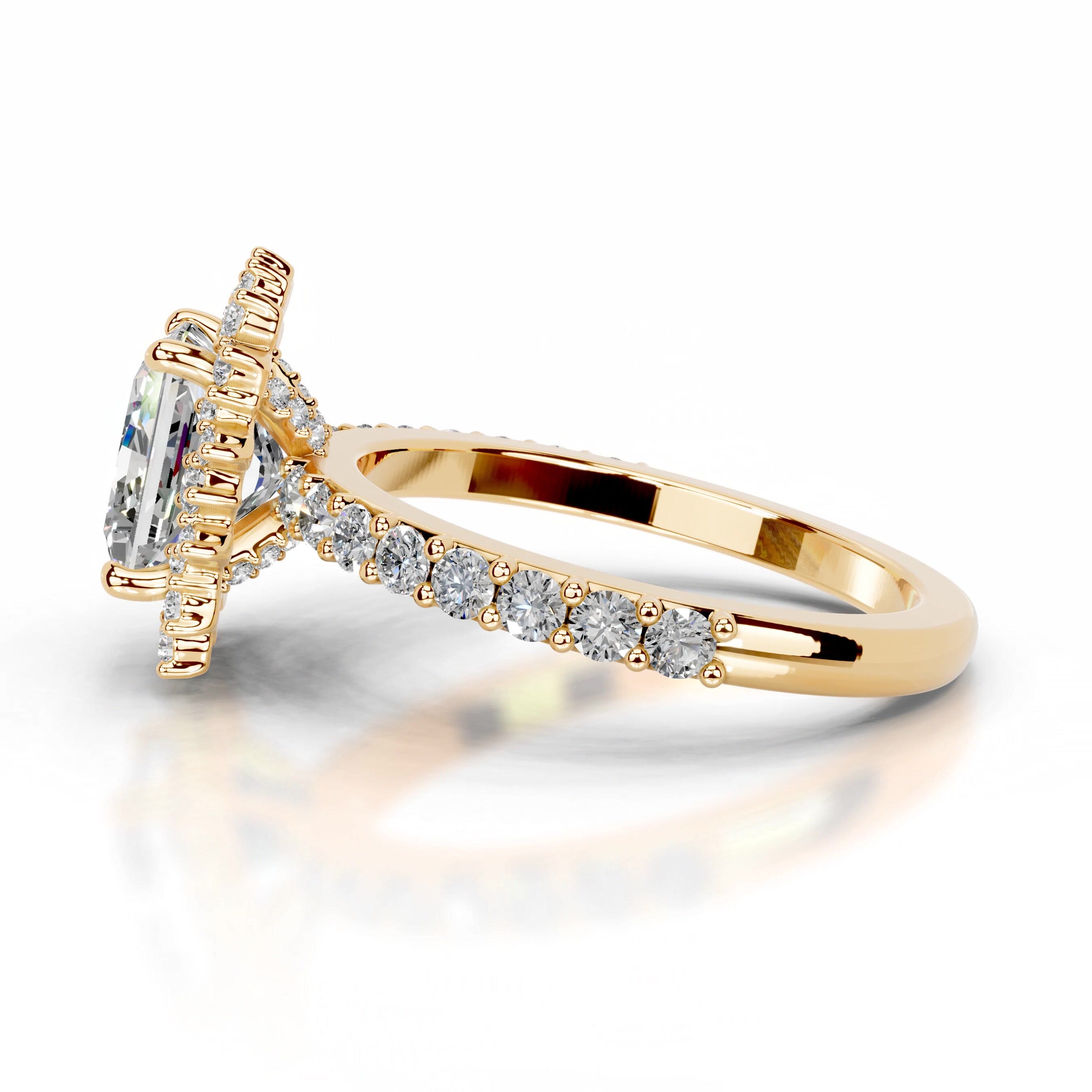 https://bestbrillianceorigin.sirv.com/VIDEOS/Engagement%20Ring/M99796-2Y-M-Y-H-00002/M99796-2Y-M-Y-H-00002.spin