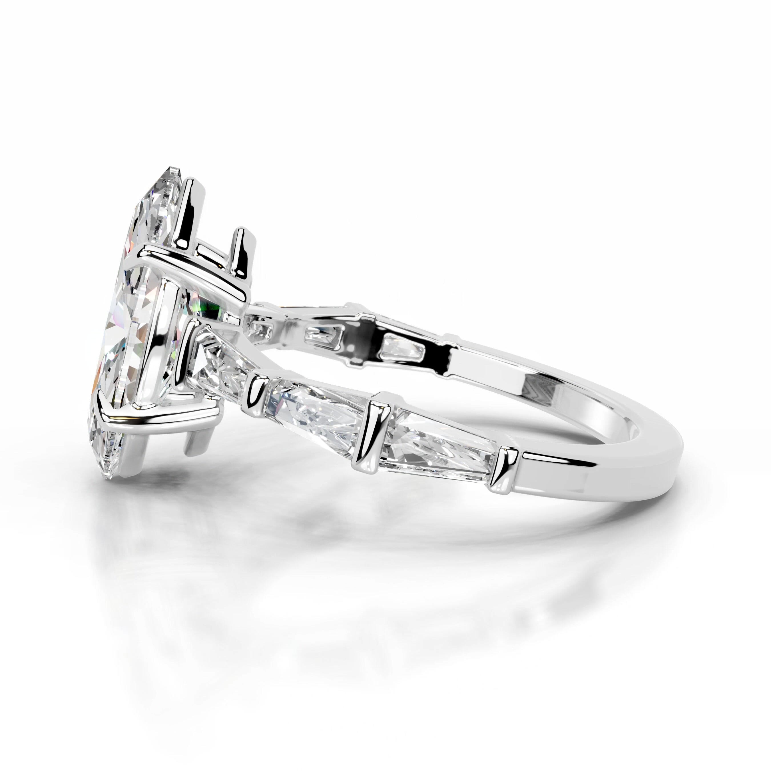 https://bestbrillianceorigin.sirv.com/VIDEOS/Engagement%20Ring/M99773-2W-M-W-H-00002/M99773-2W-M-W-H-00002.spin