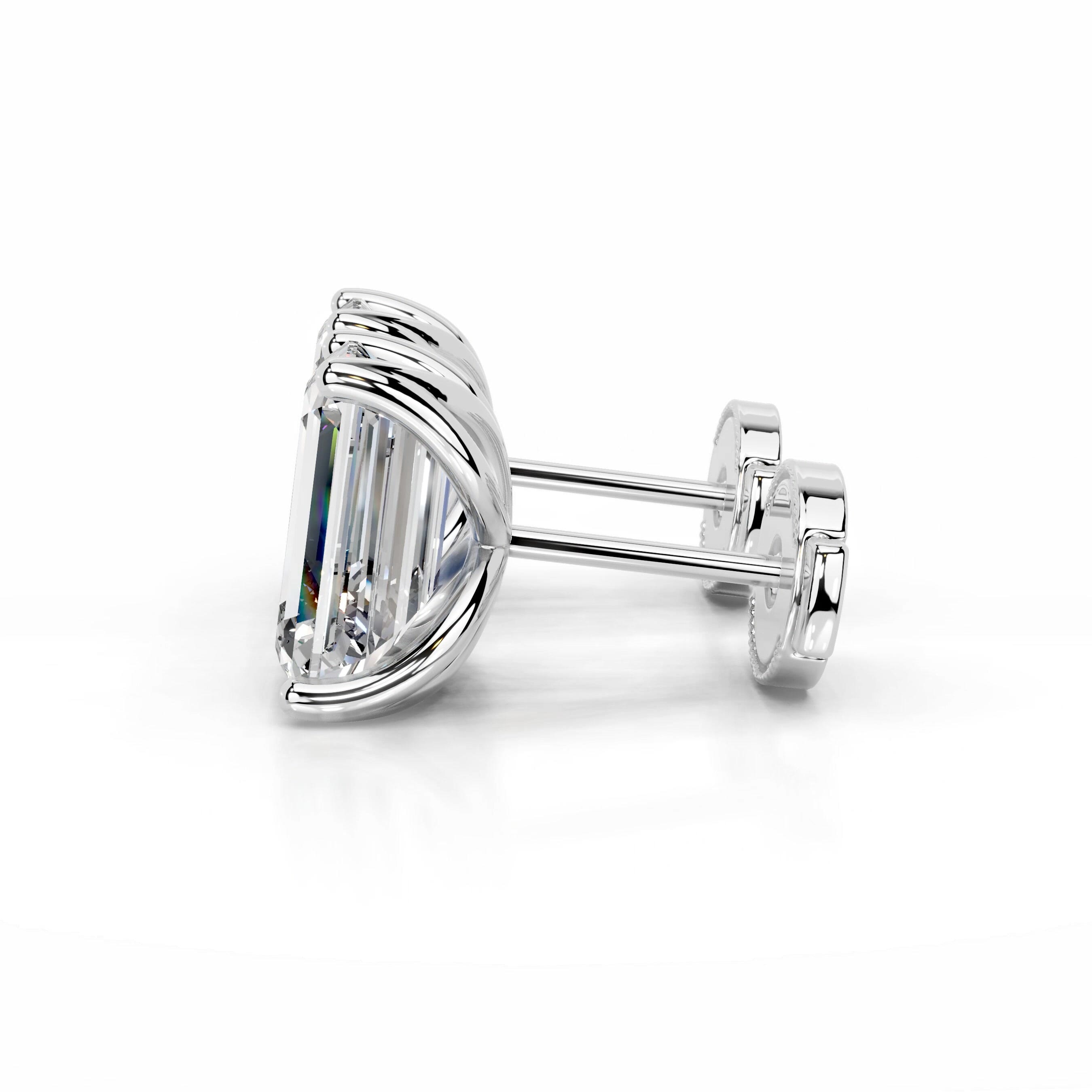 https://bestbrillianceorigin.sirv.com/VIDEOS/Engagement%20Ring/J91353-1W-WD-00002/J91353-1W-WD-00002.spin