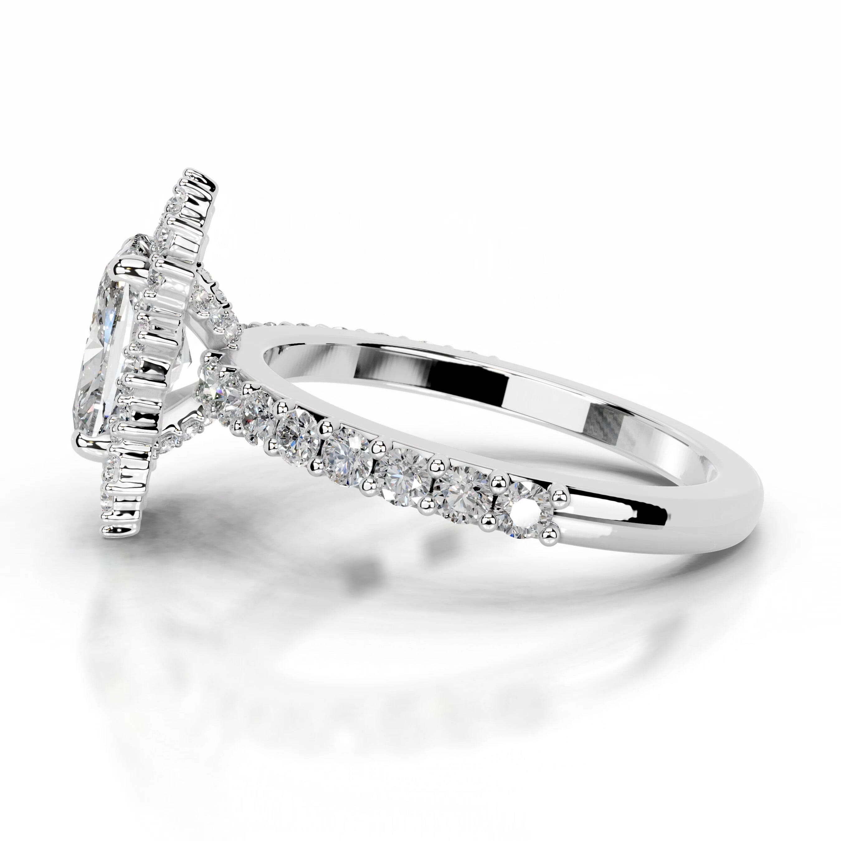 https://bestbrillianceorigin.sirv.com/VIDEOS/Engagement%20Ring/J99786-2Metal_0_1_1-WD-W-H-00002/J99786-2Metal_0_1_1-WD-W-H-00002.spin