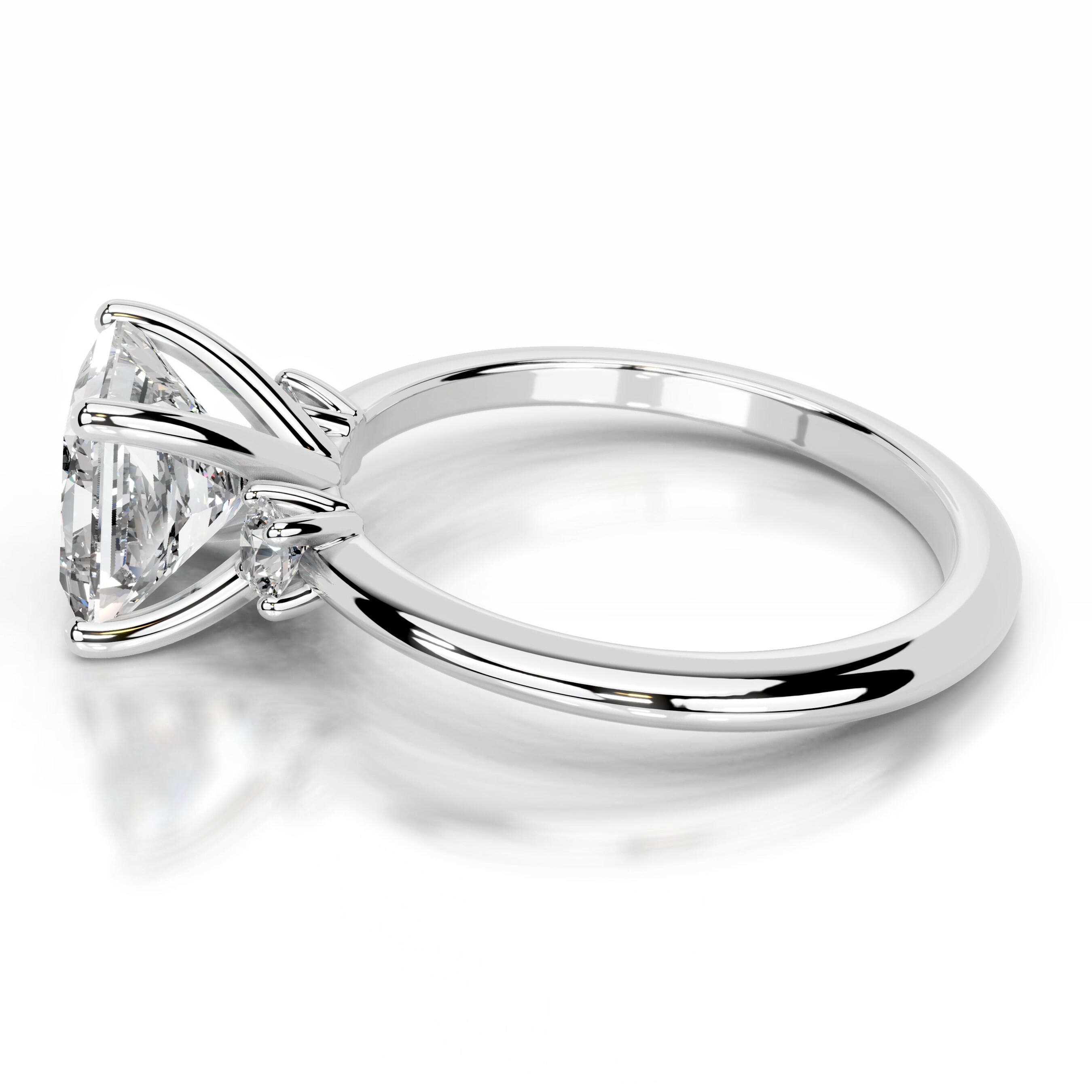 https://bestbrillianceorigin.sirv.com/VIDEOS/Engagement%20Ring/LG99865-2W-WD-W-H-00202/LG99865-2W-WD-W-H-00202.spin