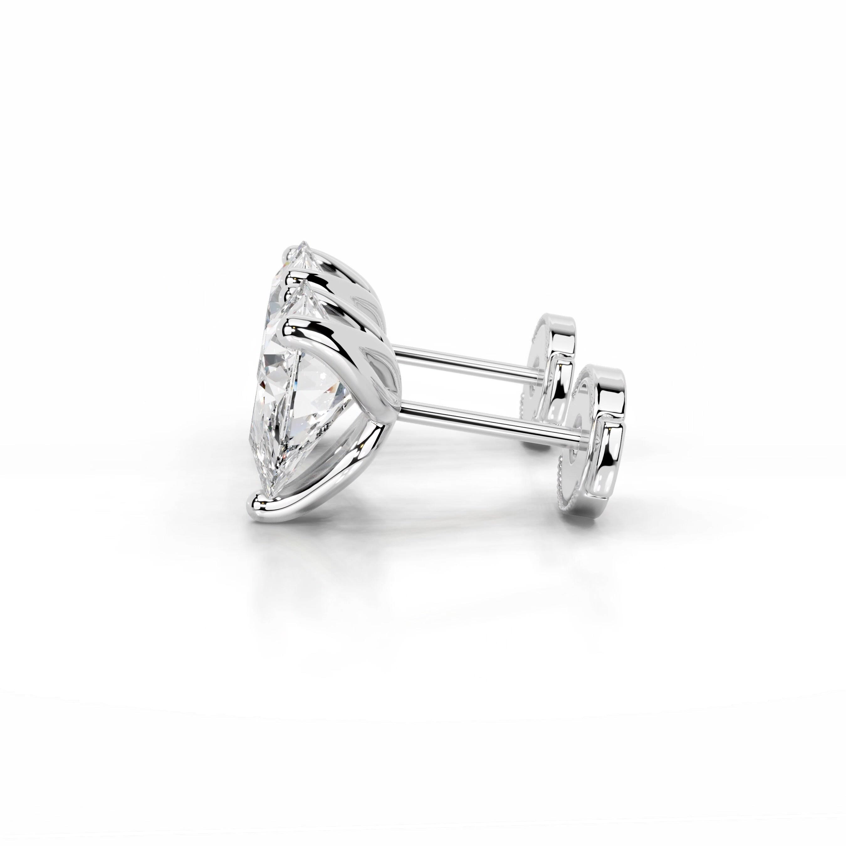 https://bestbrillianceorigin.sirv.com/VIDEOS/Engagement%20Ring/J91355-1W-WD-00002/J91355-1W-WD-00002.spin
