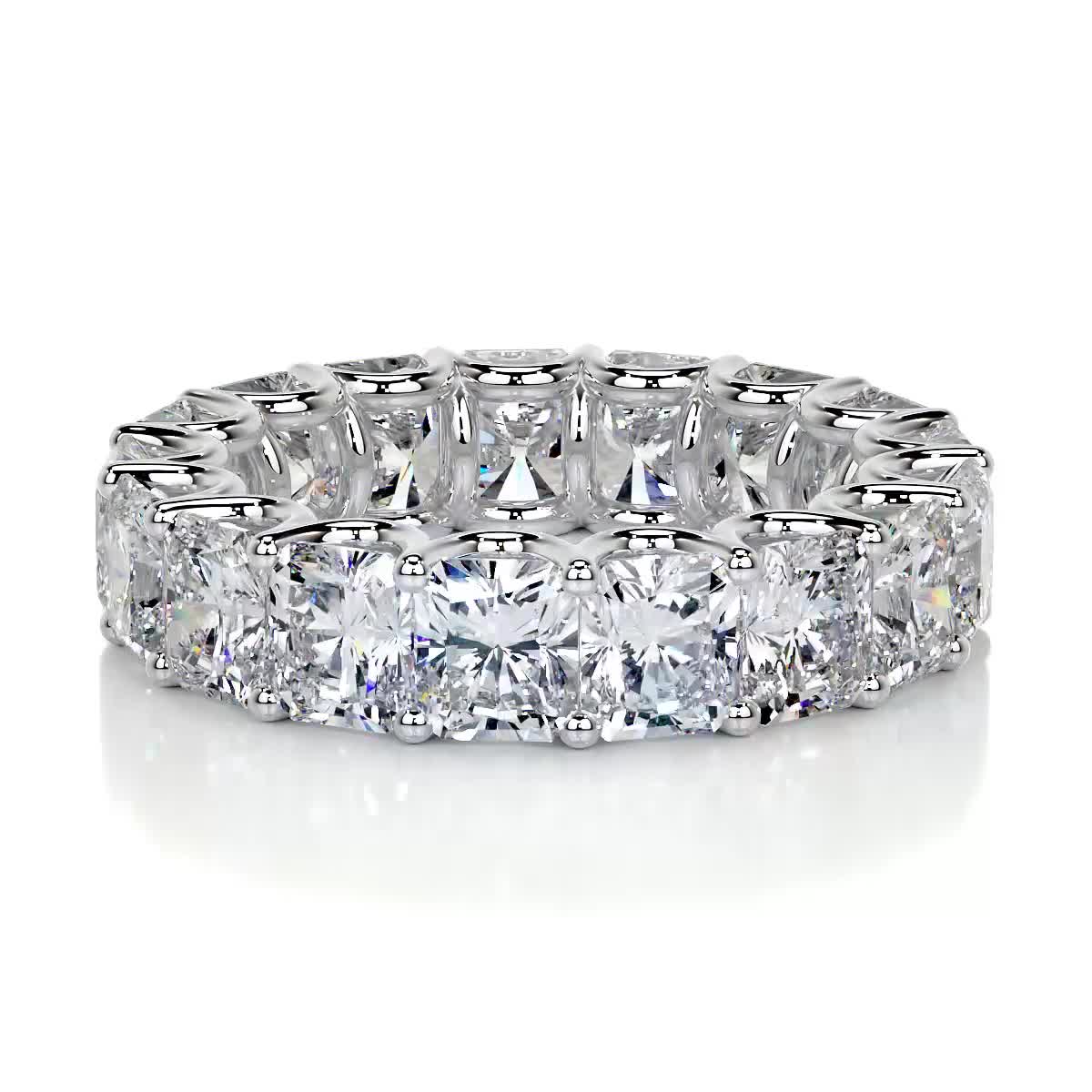 https://bestbrillianceorigin.sirv.com/VIDEOS/Engagement%20Ring/E302W/E302W.spin