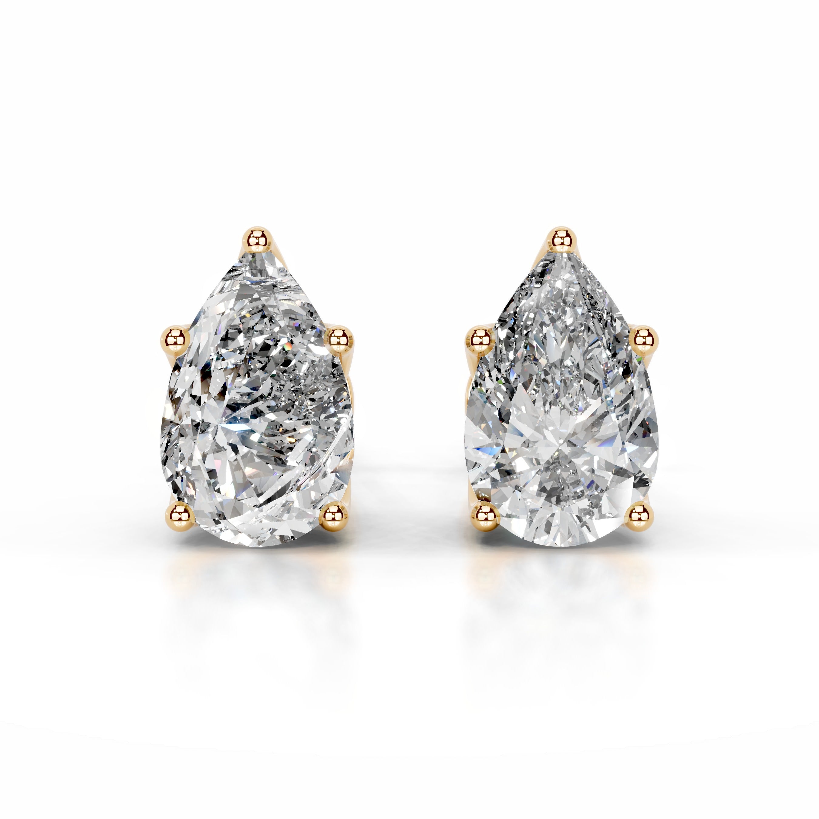 Doris Diamond Studs Earrings - 18K Yellow Gold