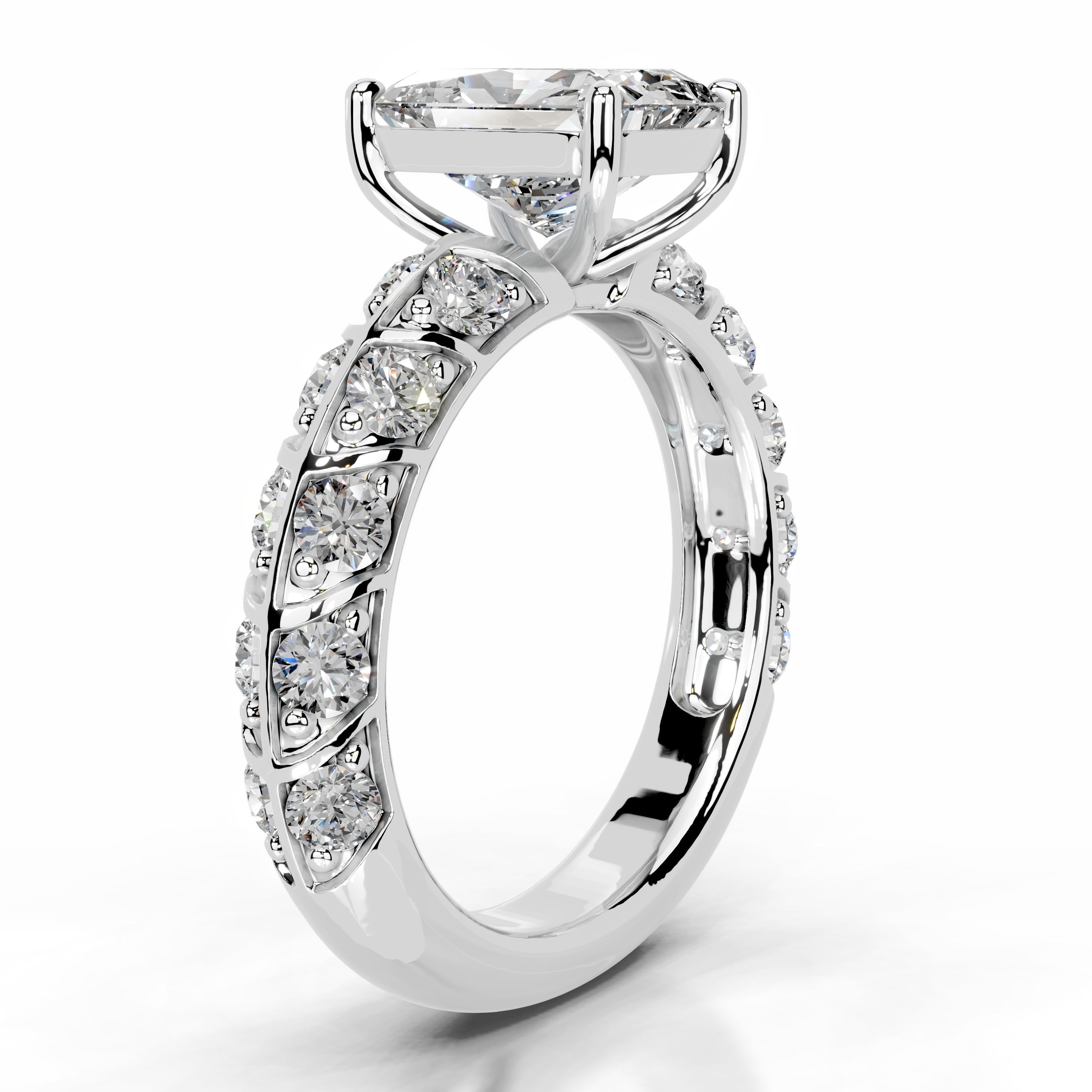 Iseul Diamond Engagement Ring - Platinum