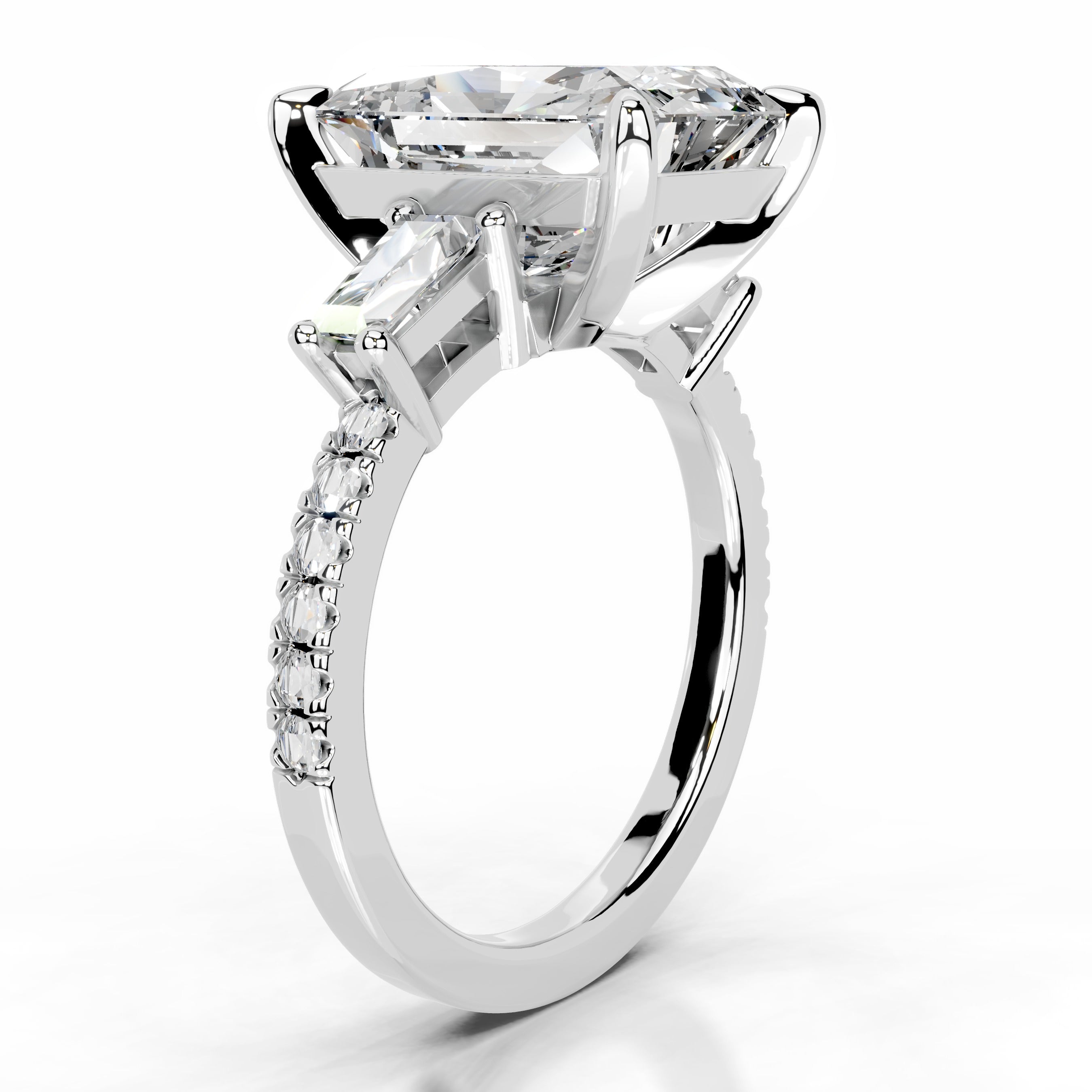 Mun Diamond Engagement Ring - Platinum