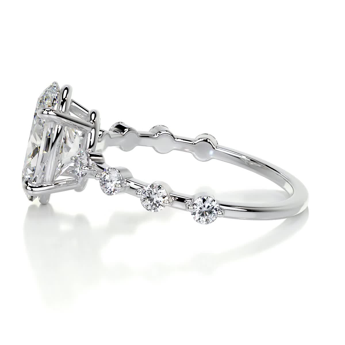 https://bestbrillianceorigin.sirv.com/VIDEOS/Engagement%20Ring/J99357OVW3/J99357OVW3.spin