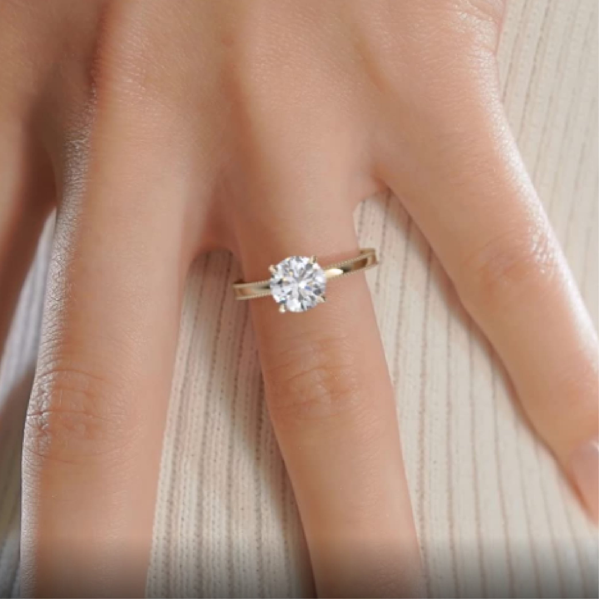 https://bestbrillianceorigin.sirv.com/VIDEOS/Engagement%20Ring/J99401RDY15H.mp4