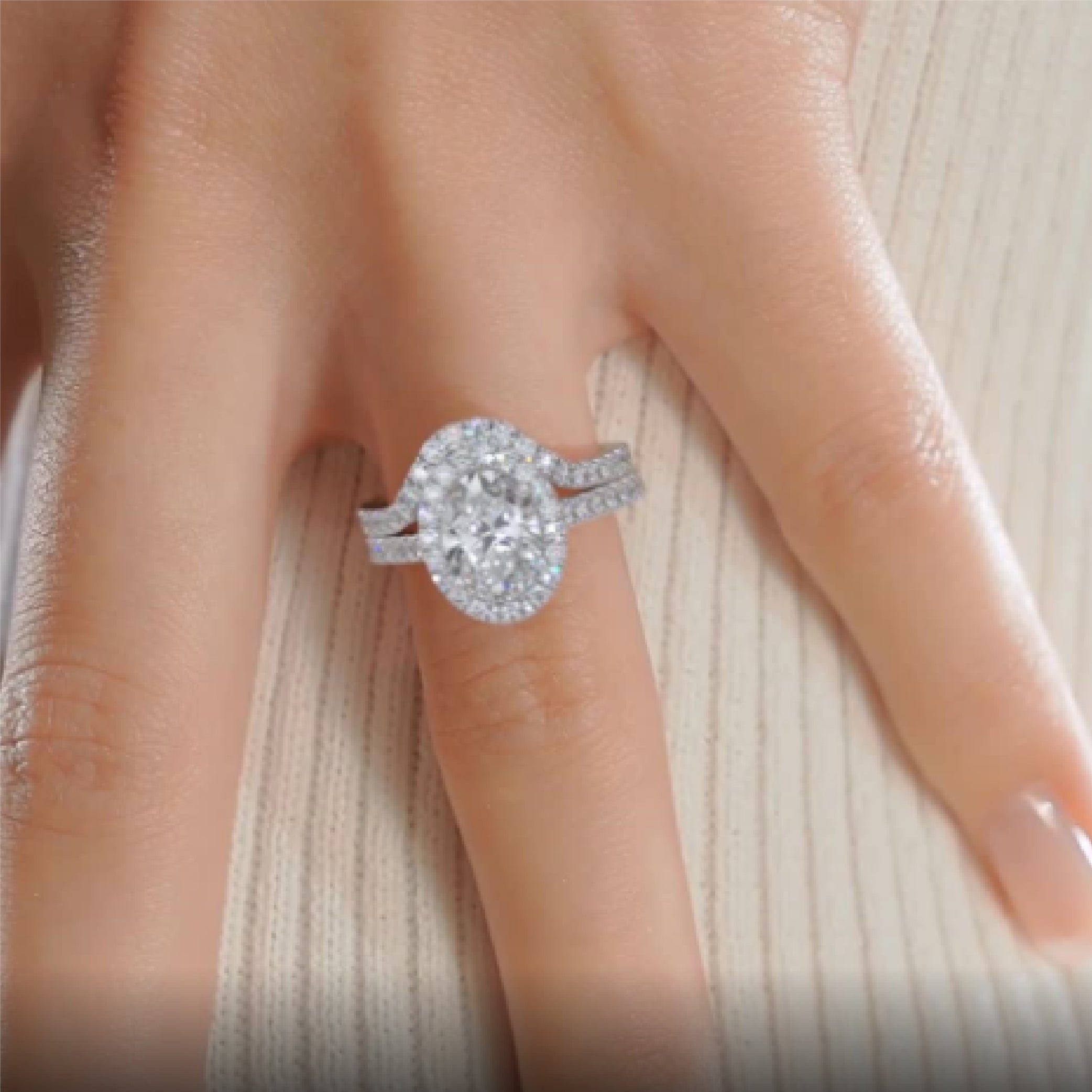 https://bestbrillianceorigin.sirv.com/VIDEOS/Engagement%20Ring/J99479OVW2H.mp4