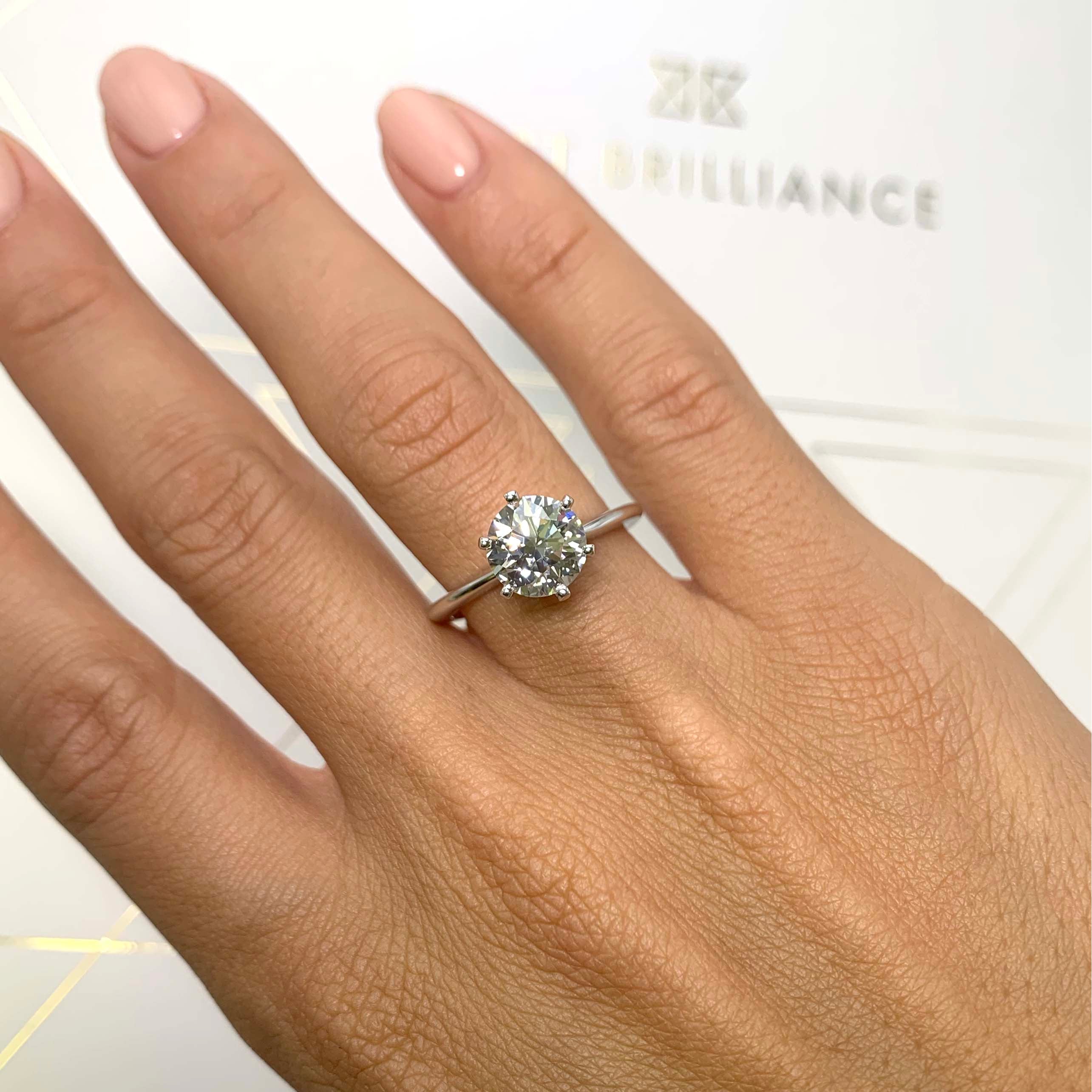 https://bestbrillianceorigin.sirv.com/VIDEOS/Engagement%20Ring/J99941RDW2_005.mp4