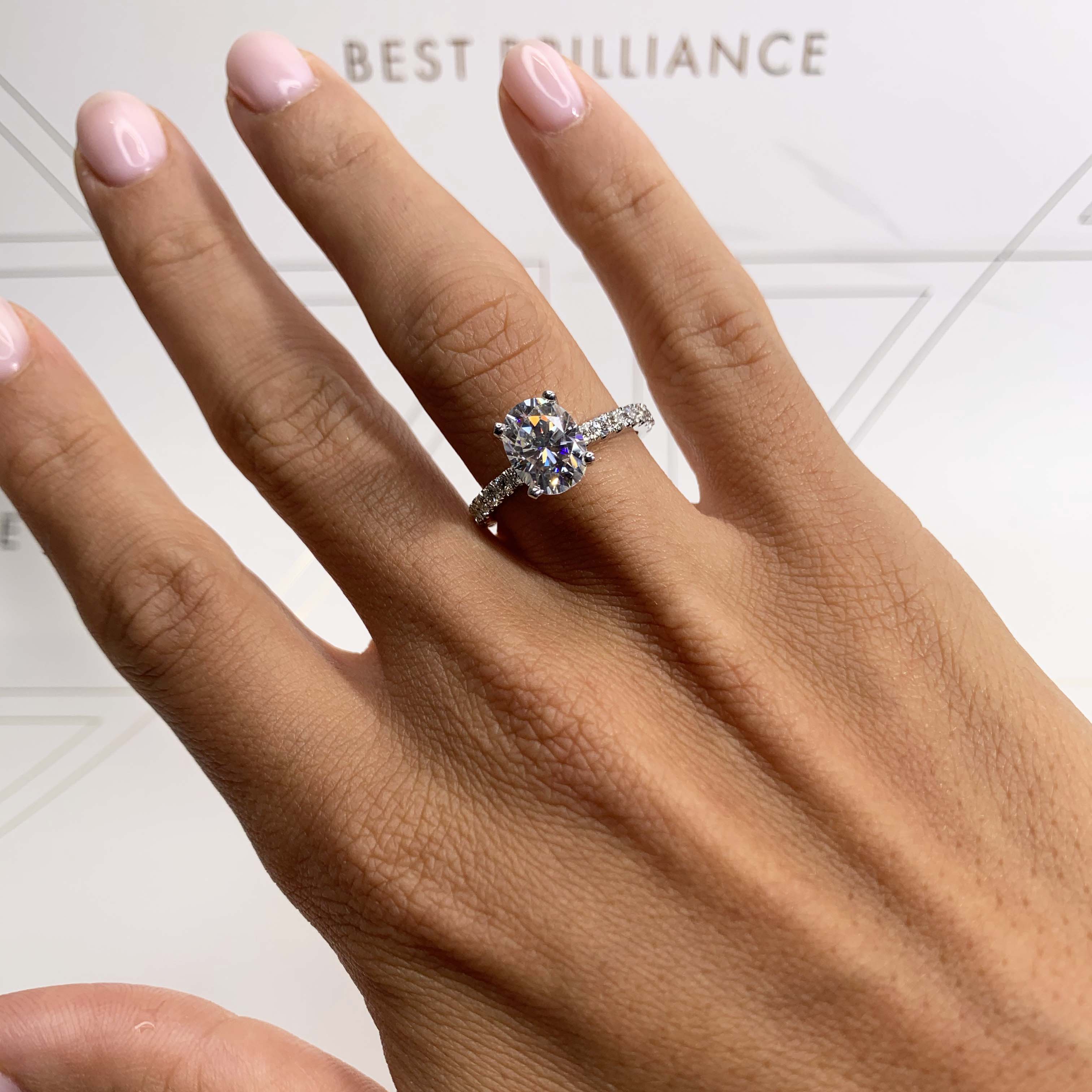 https://bestbrillianceorigin.sirv.com/VIDEOS/Engagement%20Ring/M10059OVW2_005.mp4