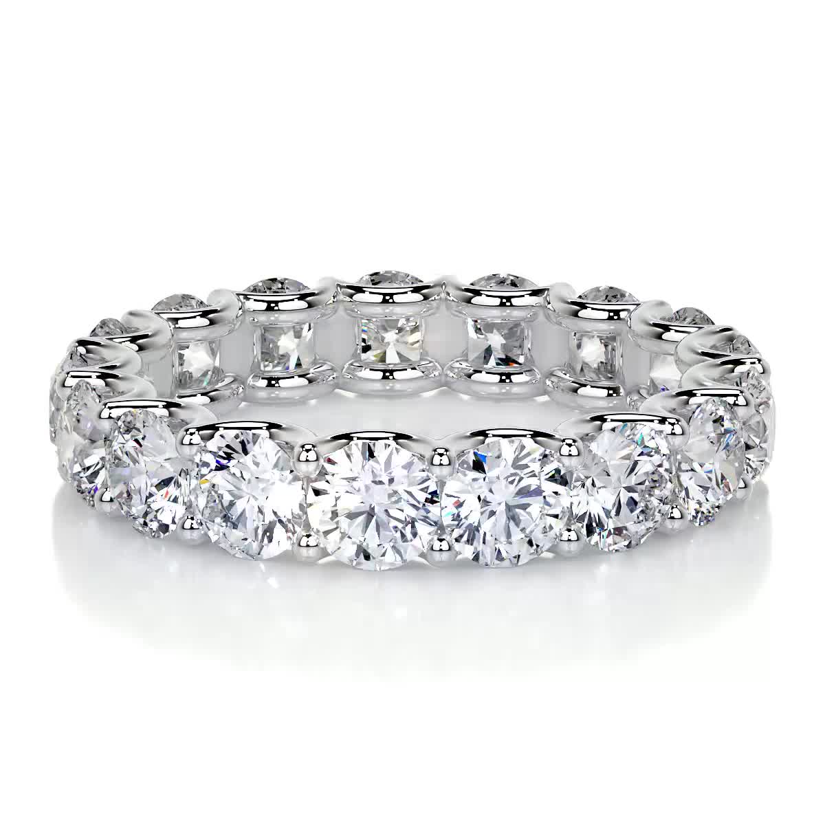 https://bestbrillianceorigin.sirv.com/VIDEOS/Engagement%20Ring/E205W/E205W.spin