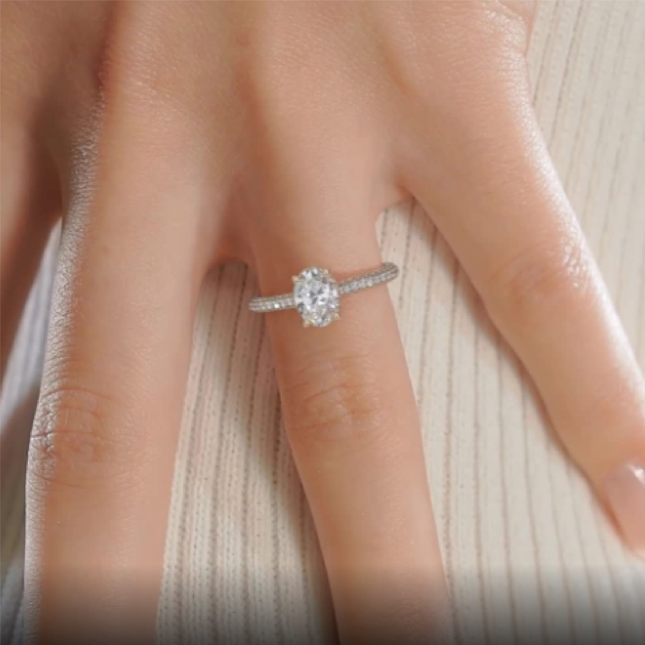 https://bestbrillianceorigin.sirv.com/VIDEOS/Engagement%20Ring/J99245OVY12H.mp4