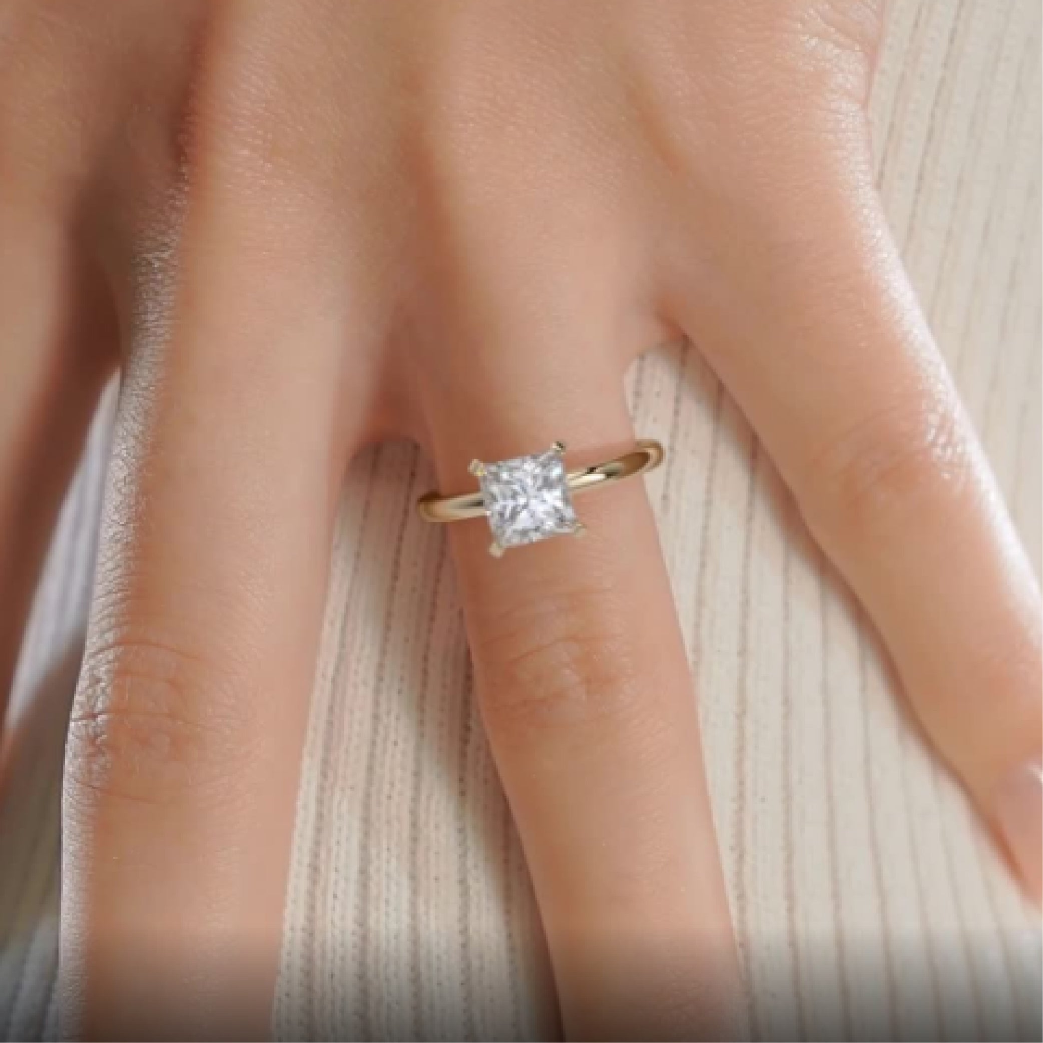 https://bestbrillianceorigin.sirv.com/VIDEOS/Engagement%20Ring/J99261PRY2H.mp4