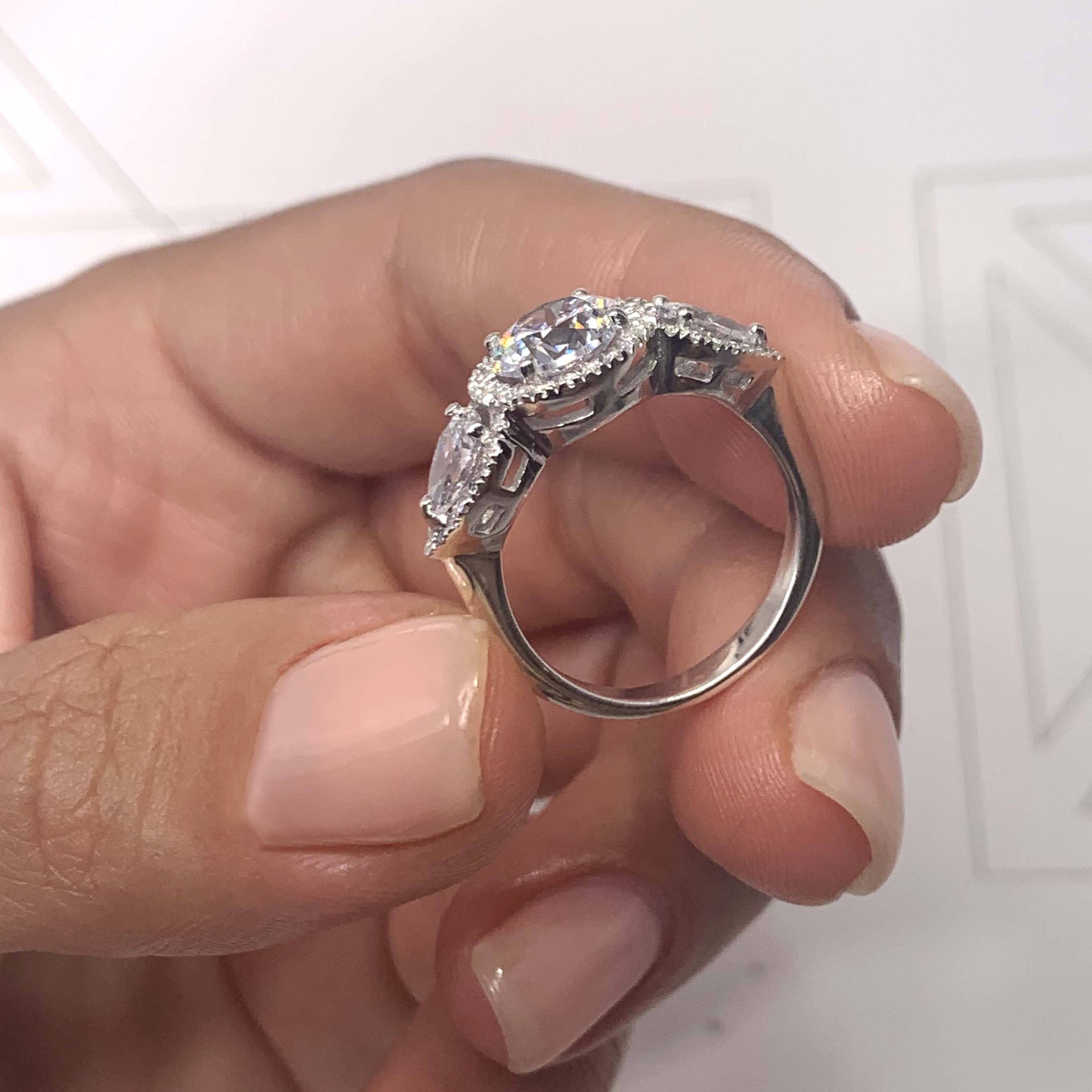 Glory Diamond Engagement Ring   (2.5 Carat) -18K White Gold
