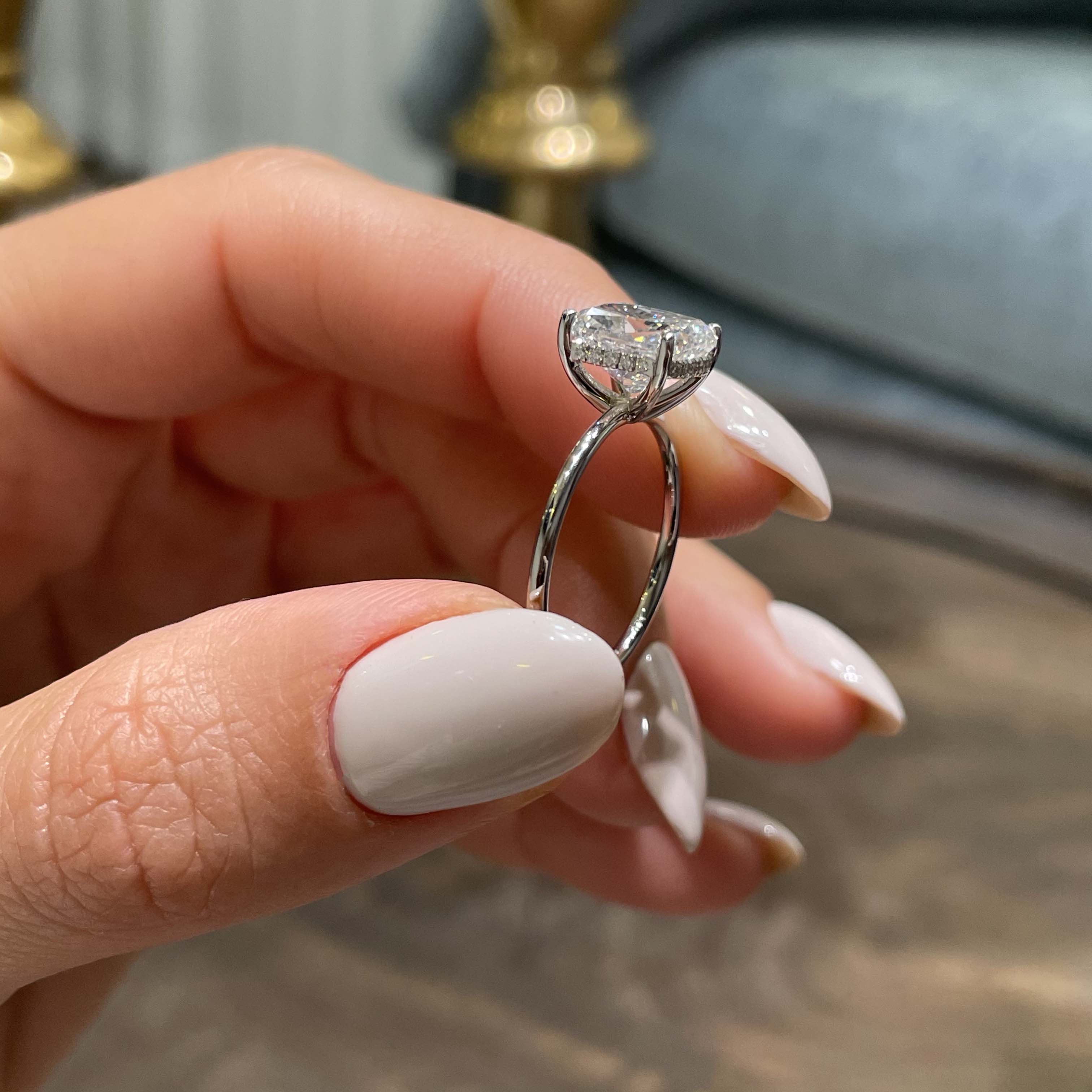 Priscilla Diamond Engagement Ring   (3.1 Carat) -Platinum