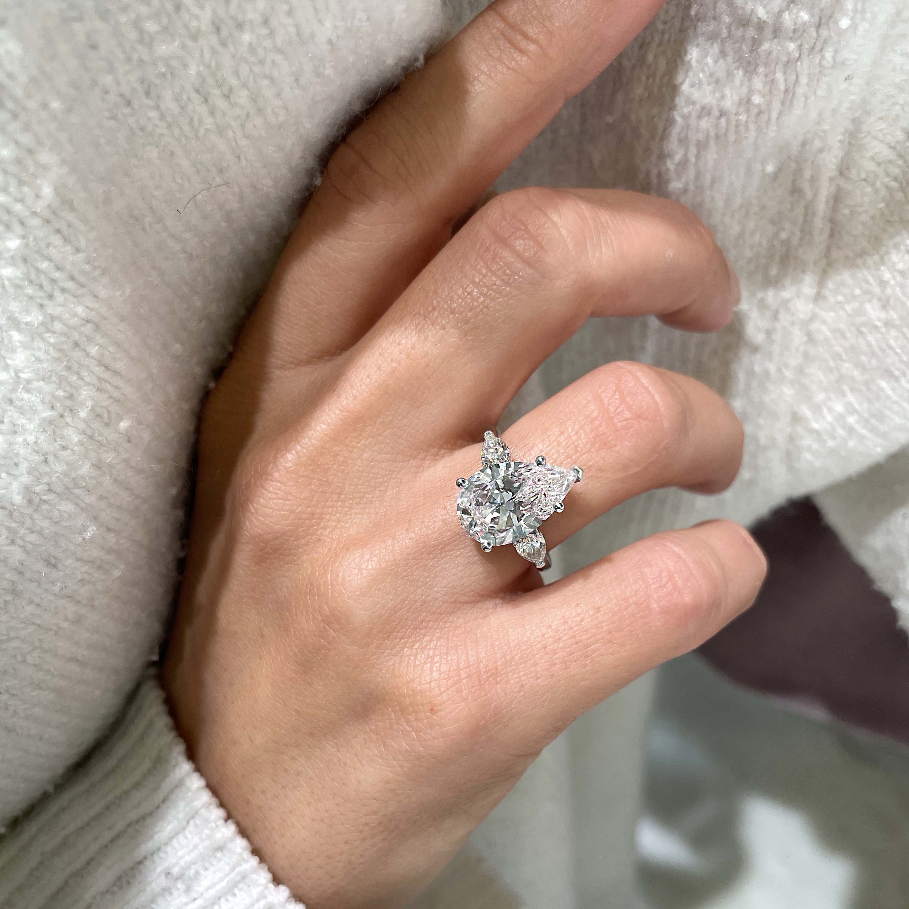 Kamala Diamond Engagement Ring   (5.5 Carat) -18K White Gold
