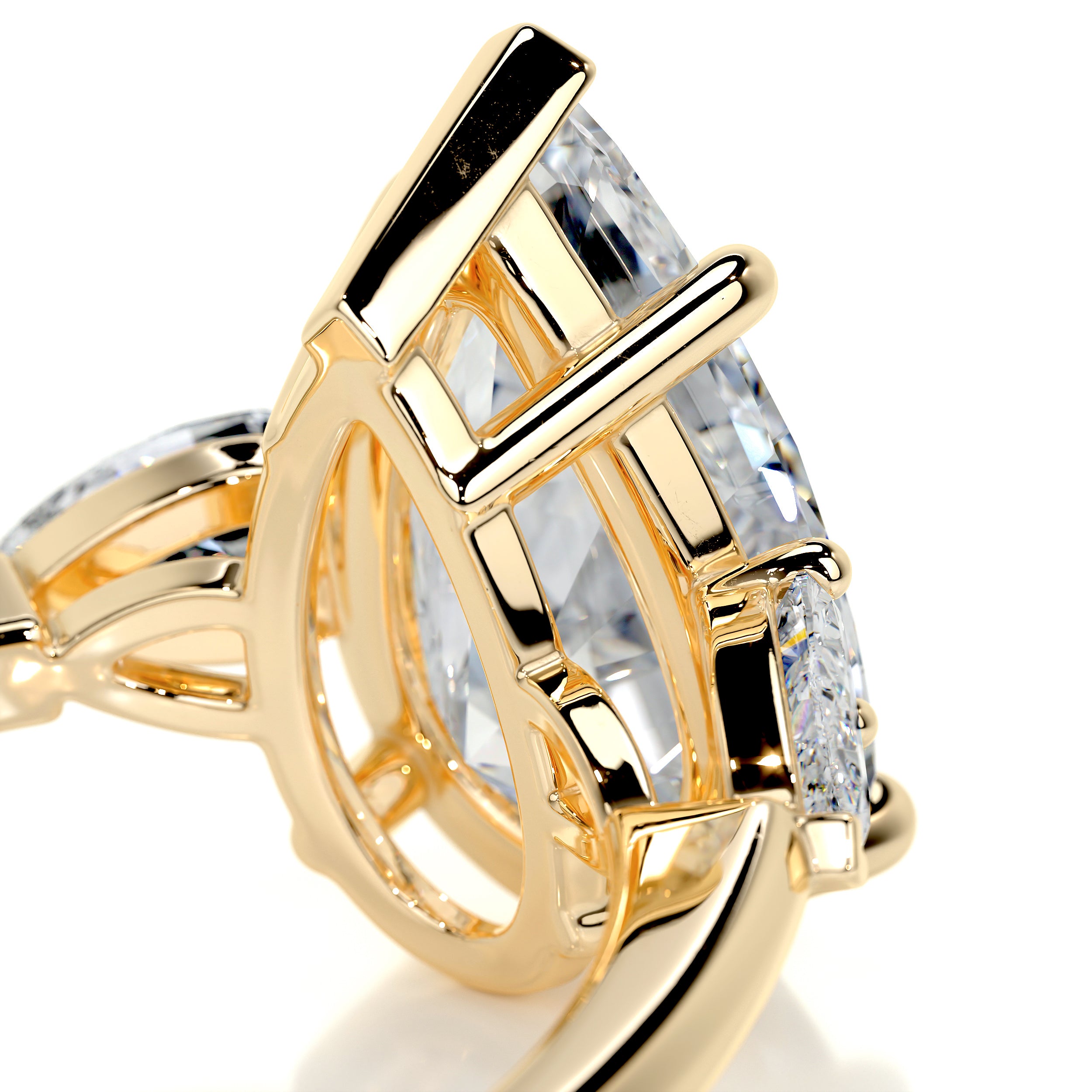 Kamala Diamond Engagement Ring   (5.5 Carat) -18K Yellow Gold