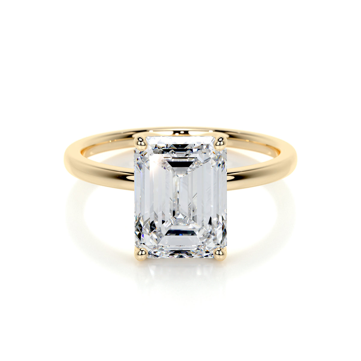 18 carat gold ring with 3 diamonds clearance