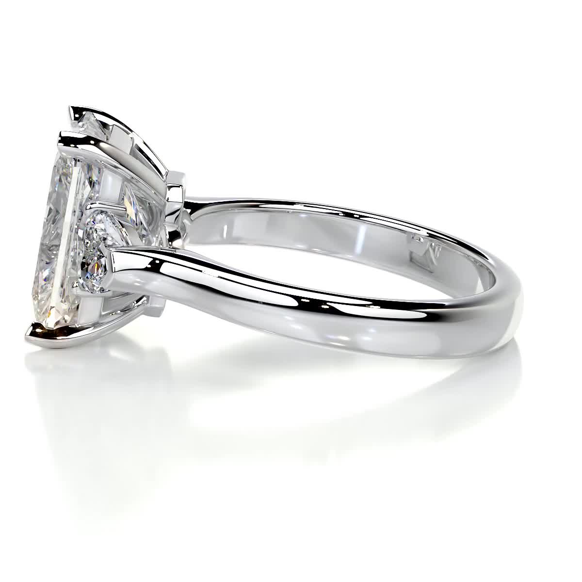 https://bestbrillianceorigin.sirv.com/VIDEOS/Engagement%20Ring/J99431EMW5/J99431EMW5.spin