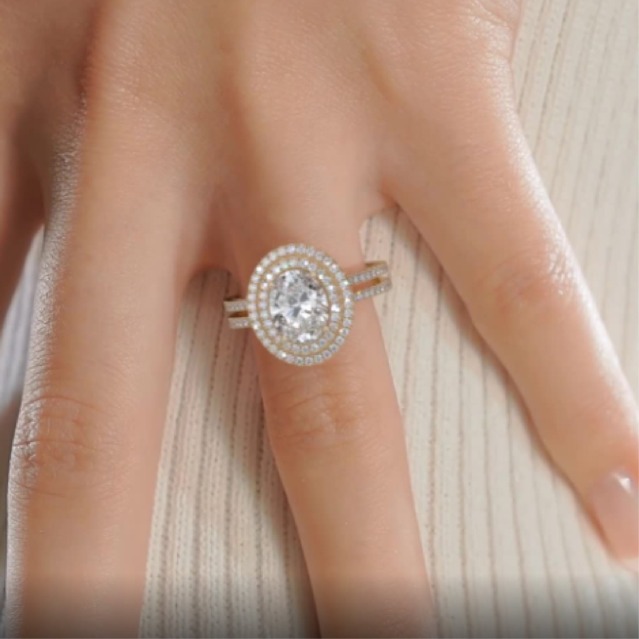 https://bestbrillianceorigin.sirv.com/VIDEOS/Engagement%20Ring/J99458OVY2H.mp4