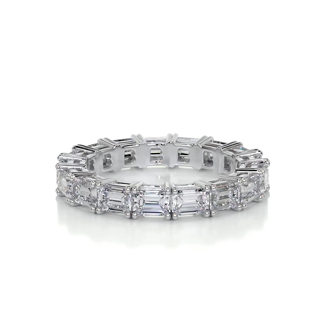 https://bestbrillianceorigin.sirv.com/VIDEOS/Engagement%20Ring/J99615EMW/J99615EMW.spin