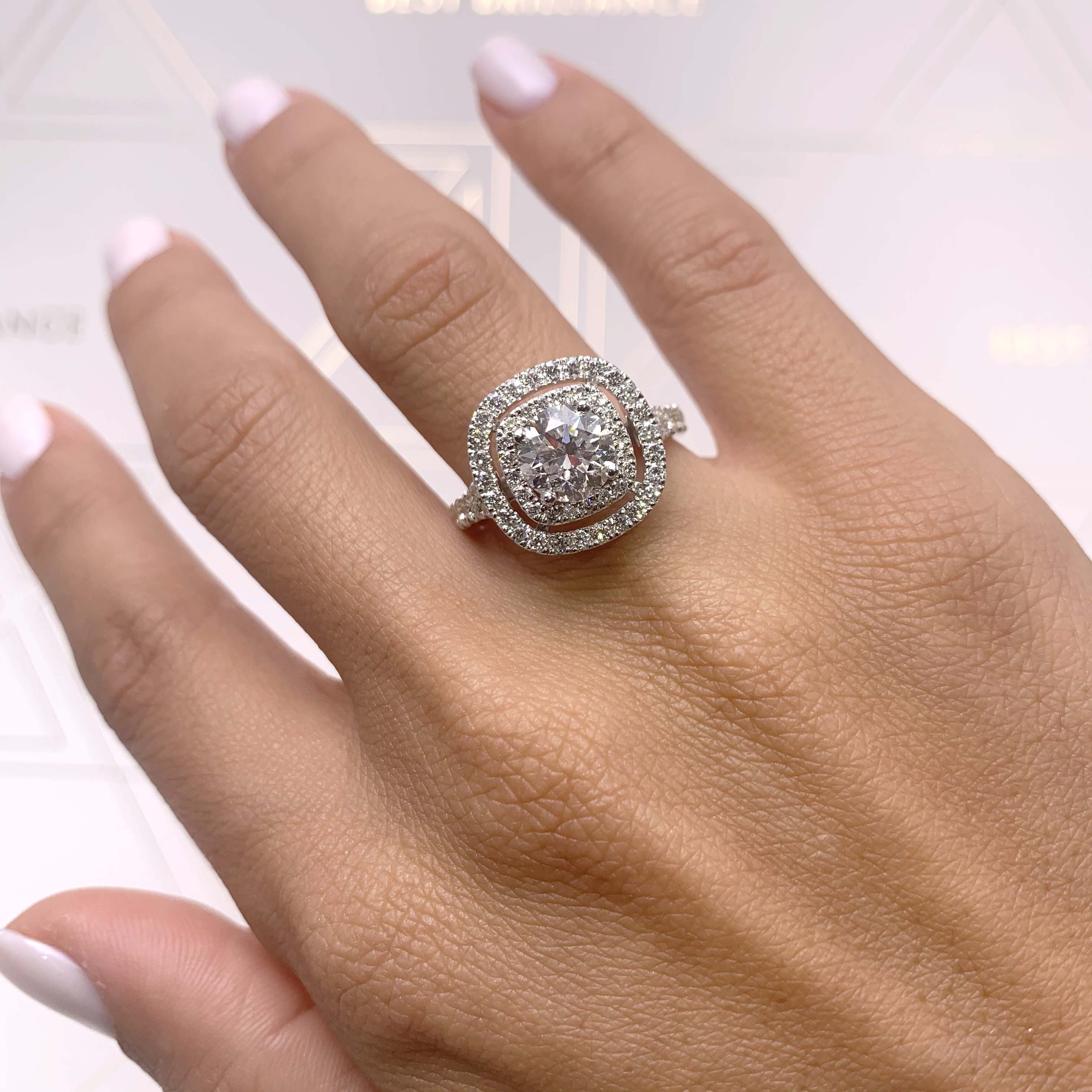 https://bestbrillianceorigin.sirv.com/VIDEOS/Engagement%20Ring/J99950RDW15_005.mp4